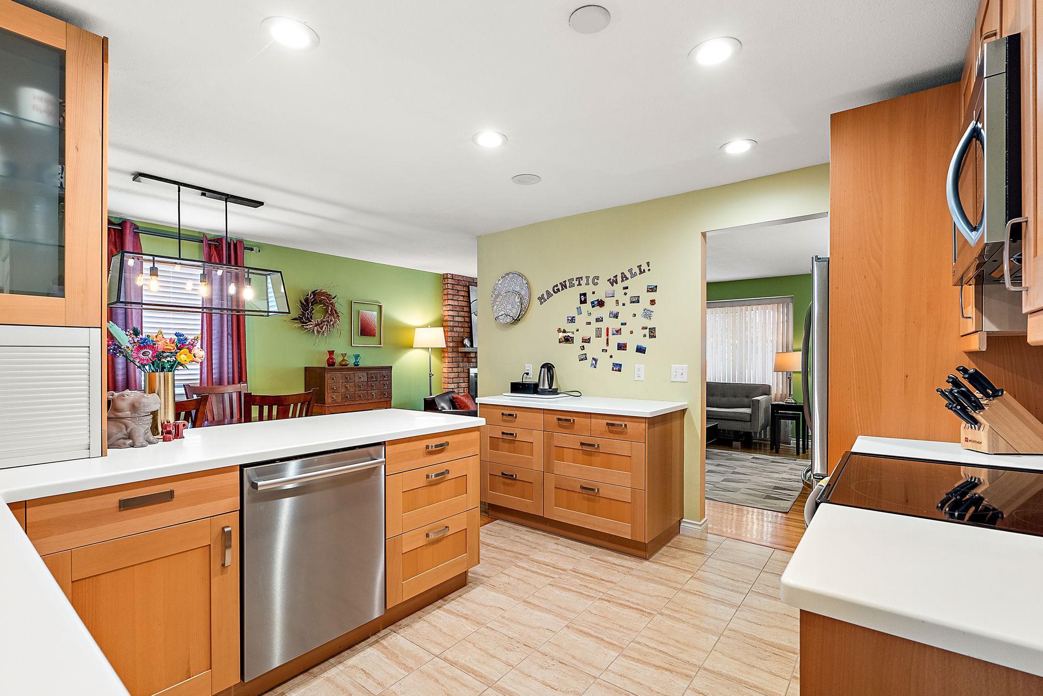 6300 Rolf Avenue, Minneapolis, Minnesota image 14