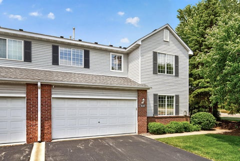 Townhouse For Sale - 9649 Peony Lane<br/> Maple Grove, MN 55311