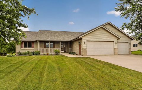 Homes For Sale - 217 Whispering Hills Drive<br/> Winona County, Saint Charles, MN 55972
