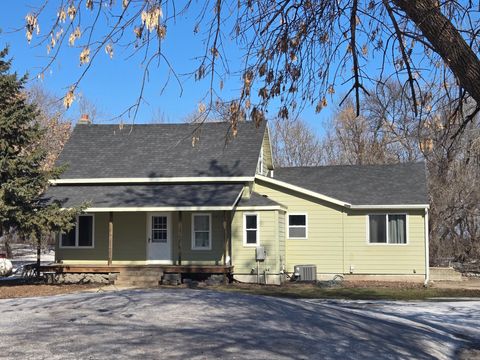 Homes For Sale - 47390 210th Street<br/> Stevens County, Morris, MN 56267