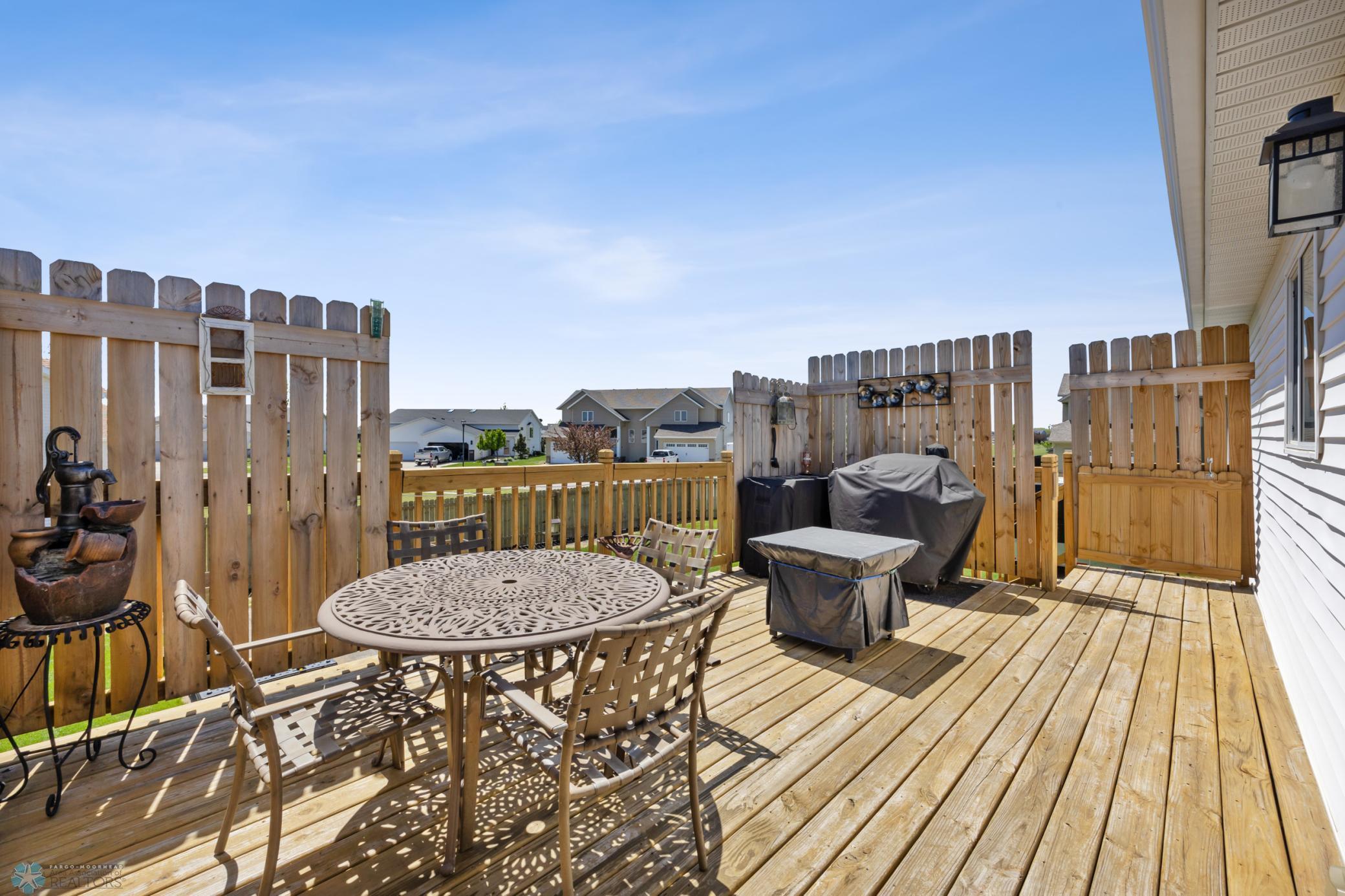 1095 Parkway Lane, West Fargo, North Dakota image 36