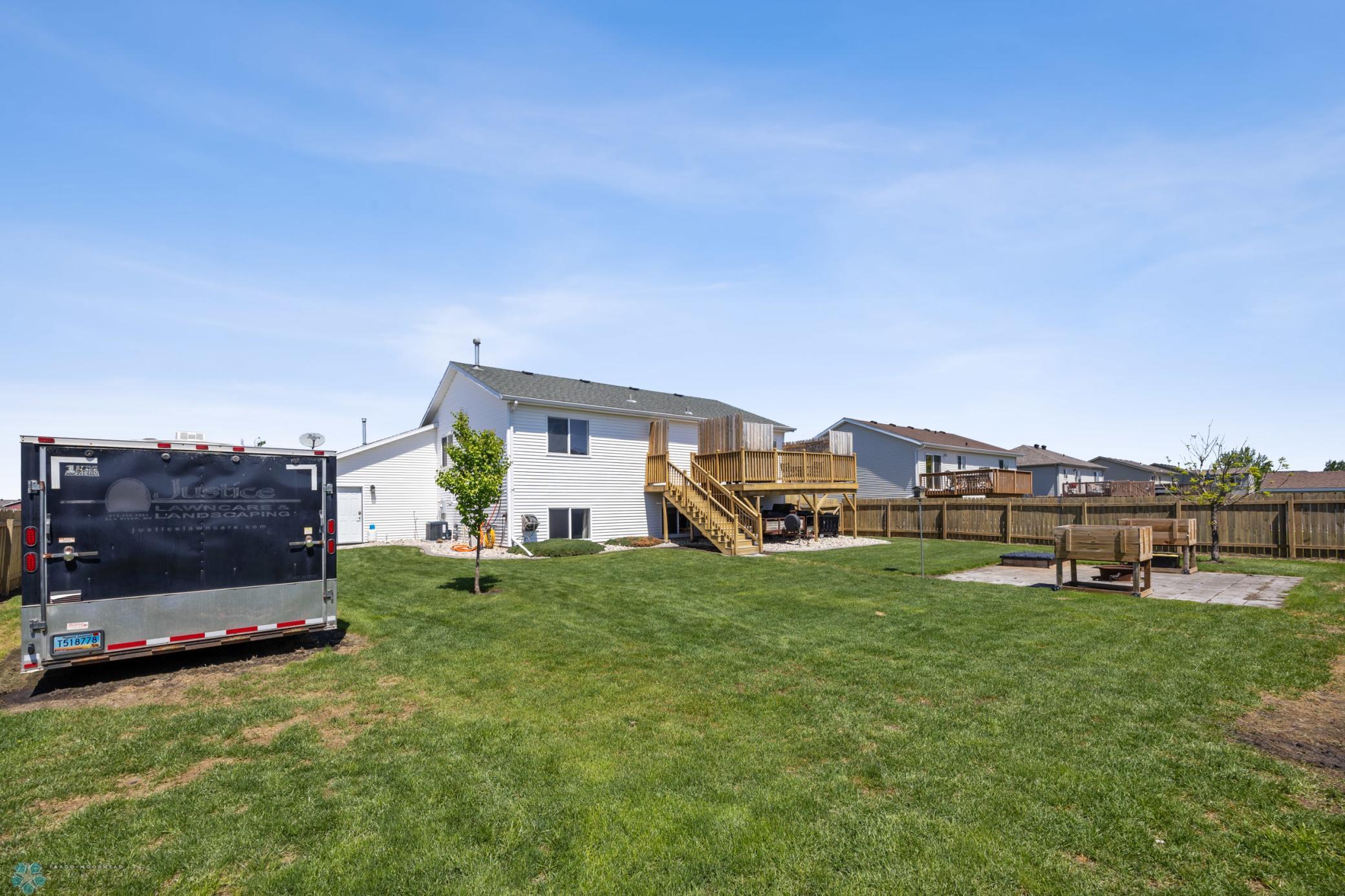 1095 Parkway Lane, West Fargo, North Dakota image 30