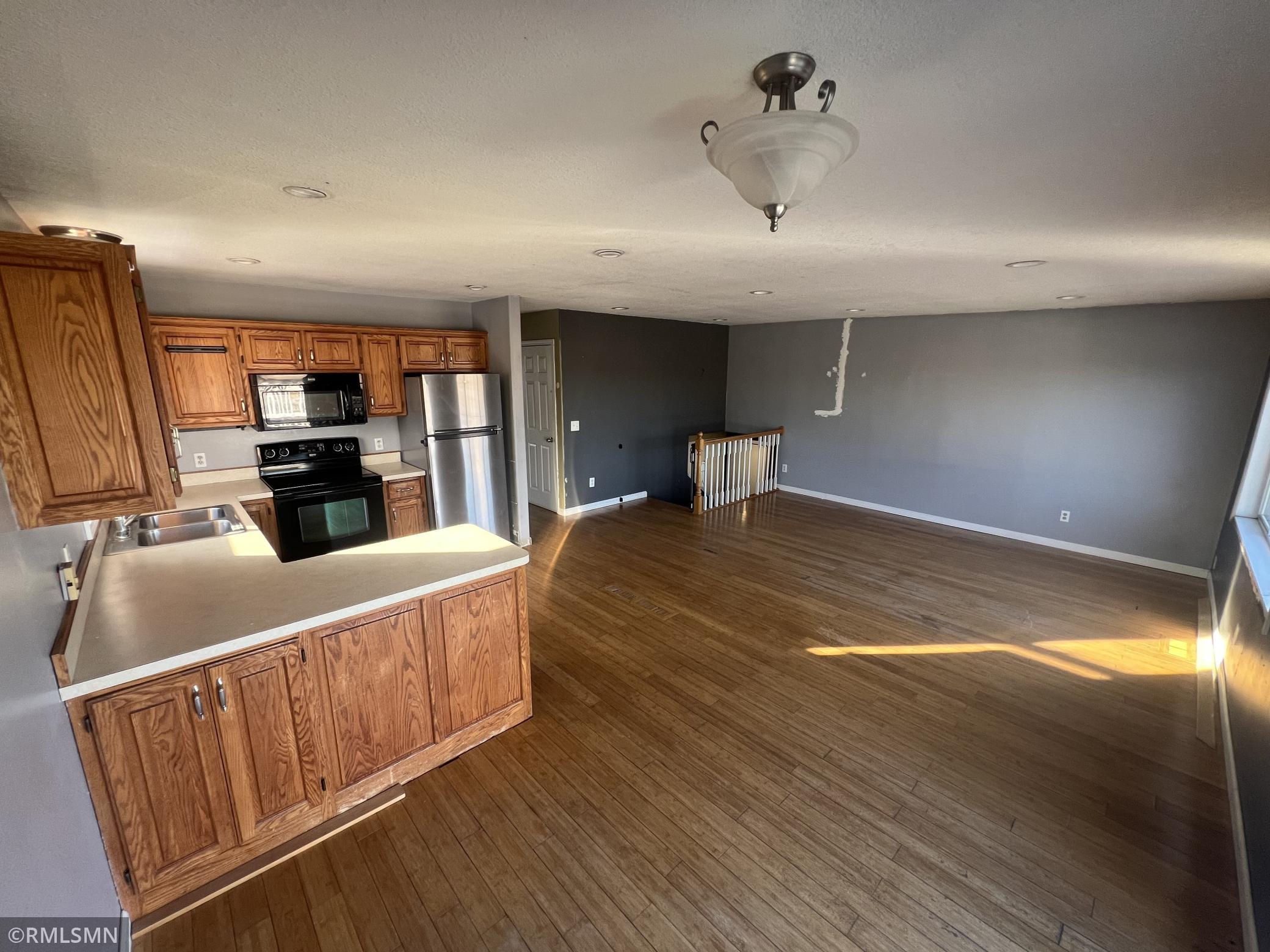 14409 Jonquil Street, Andover, Minnesota image 4