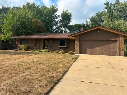 Homes For Sale - 8514 85th Street<br/> Cottage Grove, MN 55016