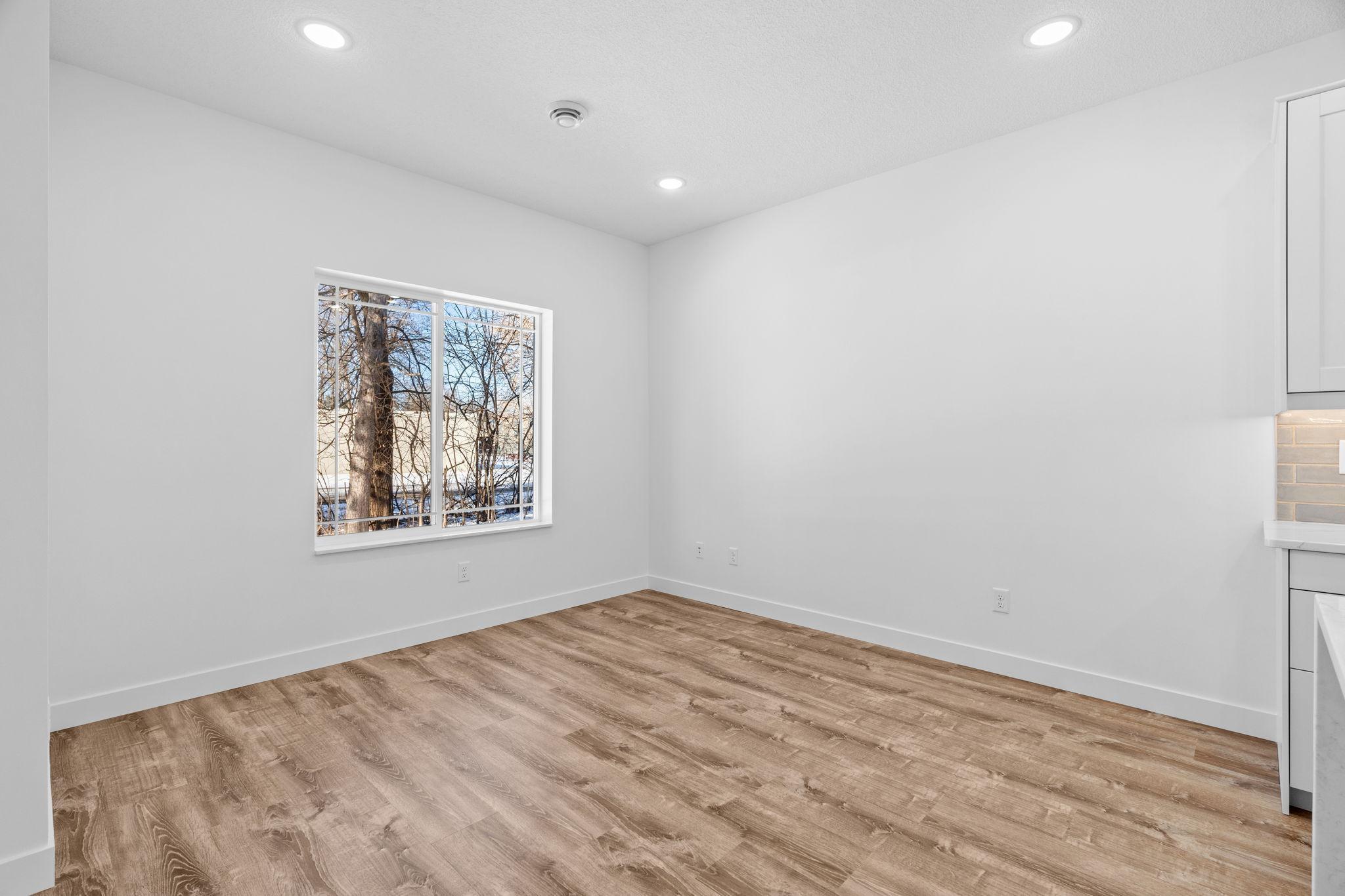 425 W 8th Street #23, New Richmond, Wisconsin image 11