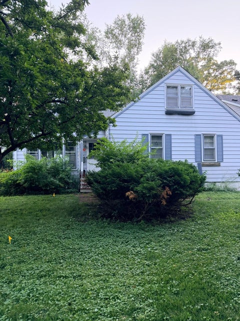 Homes For Sale - 4026 York Avenue<br/> Minneapolis, MN 55410