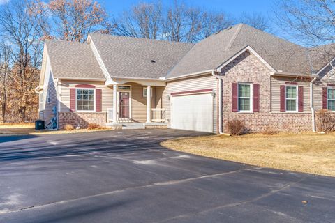 Townhouse For Sale - 4854 384th Trail<br/> Chisago County, North Branch, MN 55056