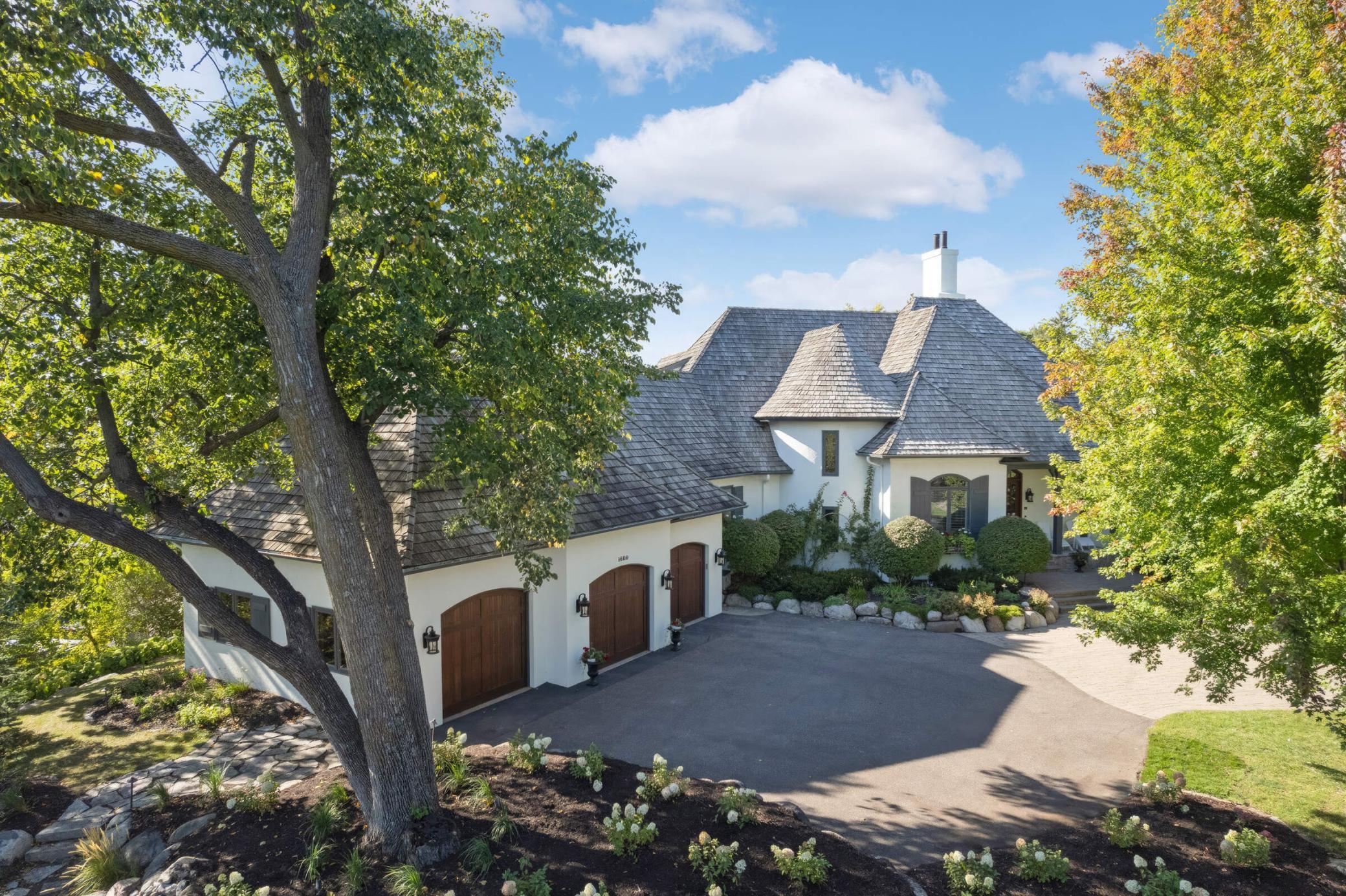 16110 Crosby Cove Road, Wayzata, Minnesota image 1