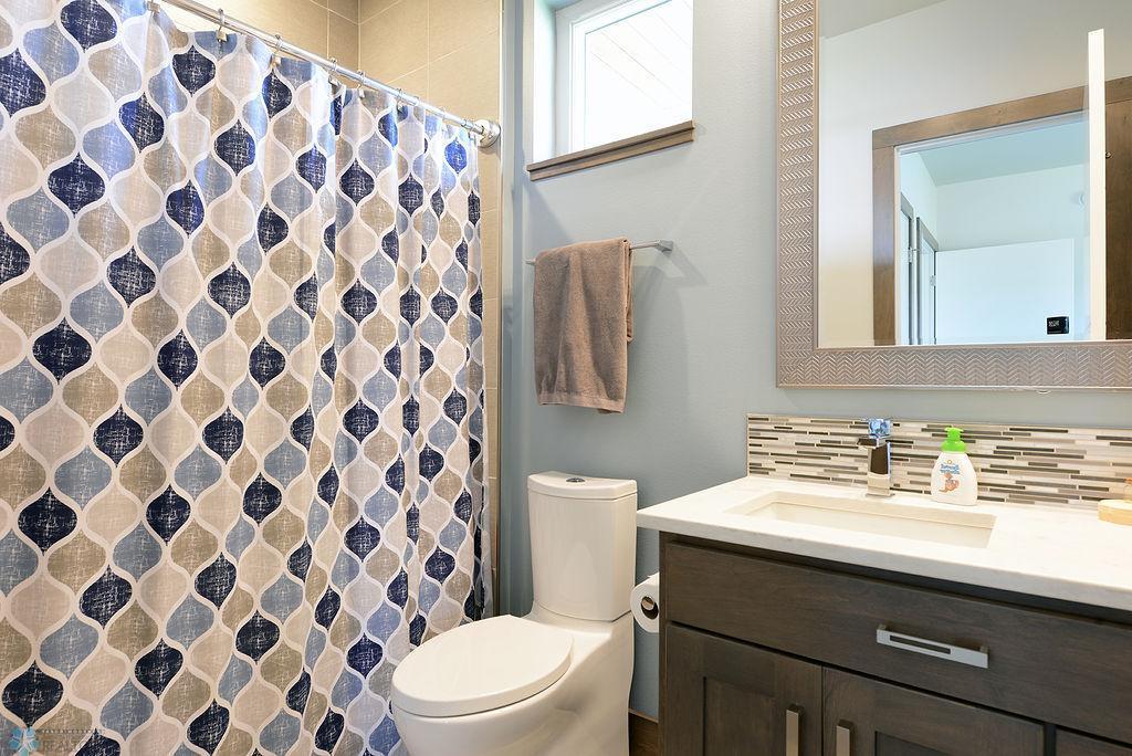 6053 Wildflower Drive, Fargo, North Dakota image 41