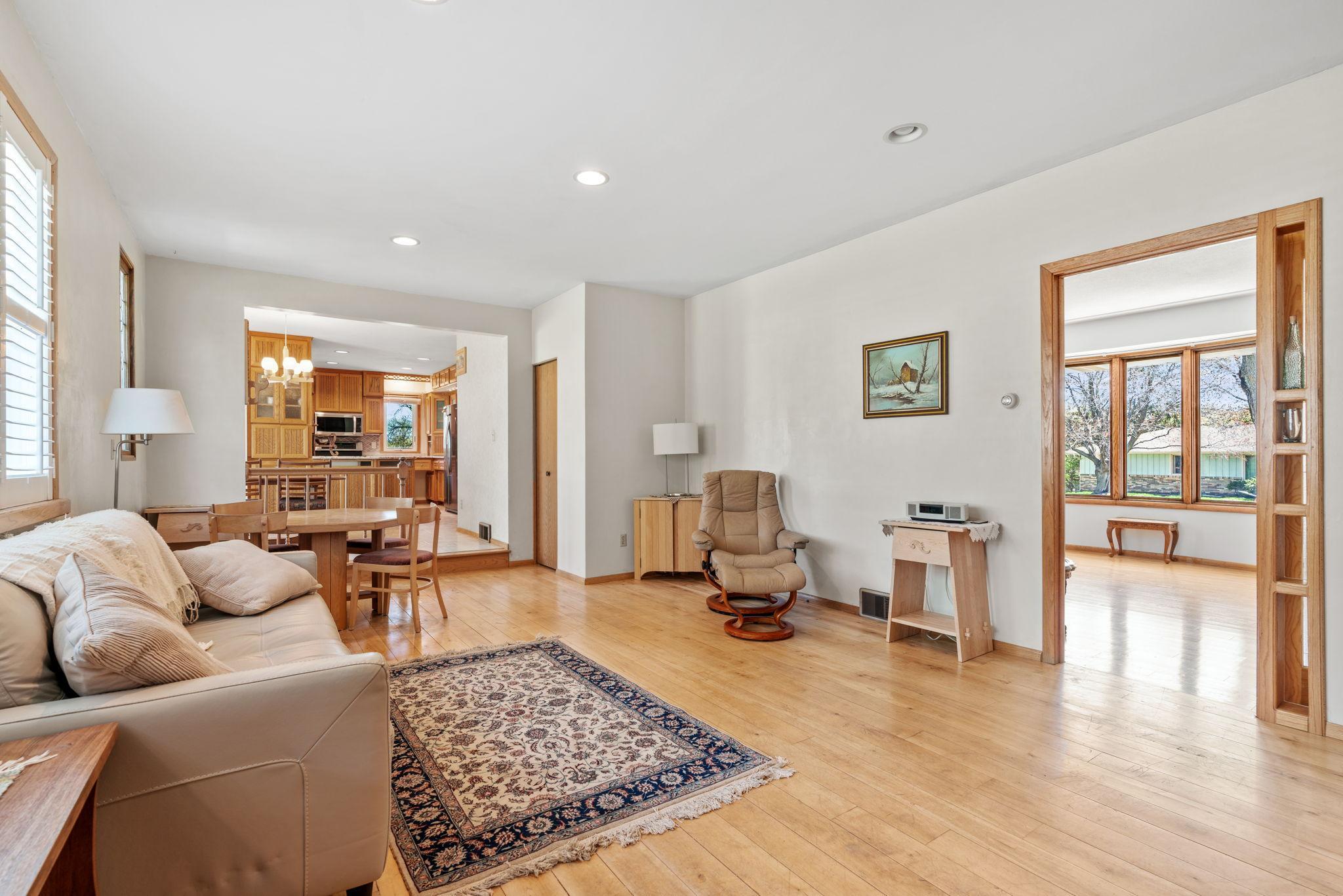 1690 Tioga Boulevard, New Brighton, Minnesota image 10