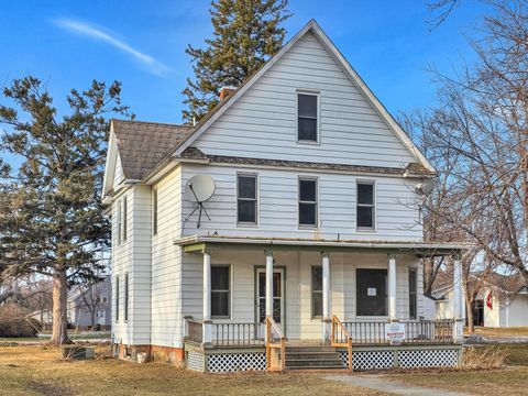 Homes For Sale - 205 E 3rd Street<br/> Herman, MN 56248