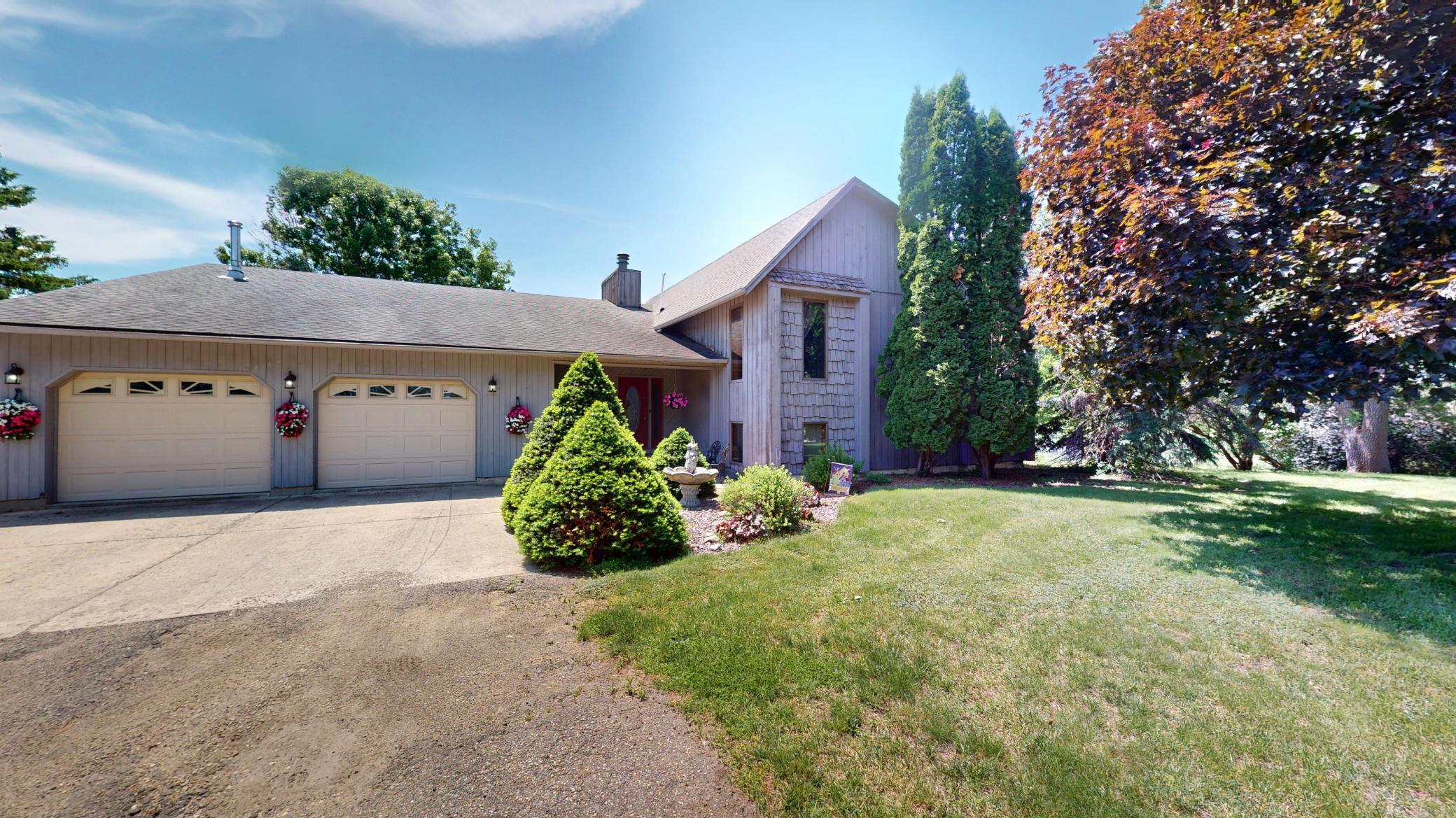 1650 Hammer Road, Albert Lea, Minnesota image 1