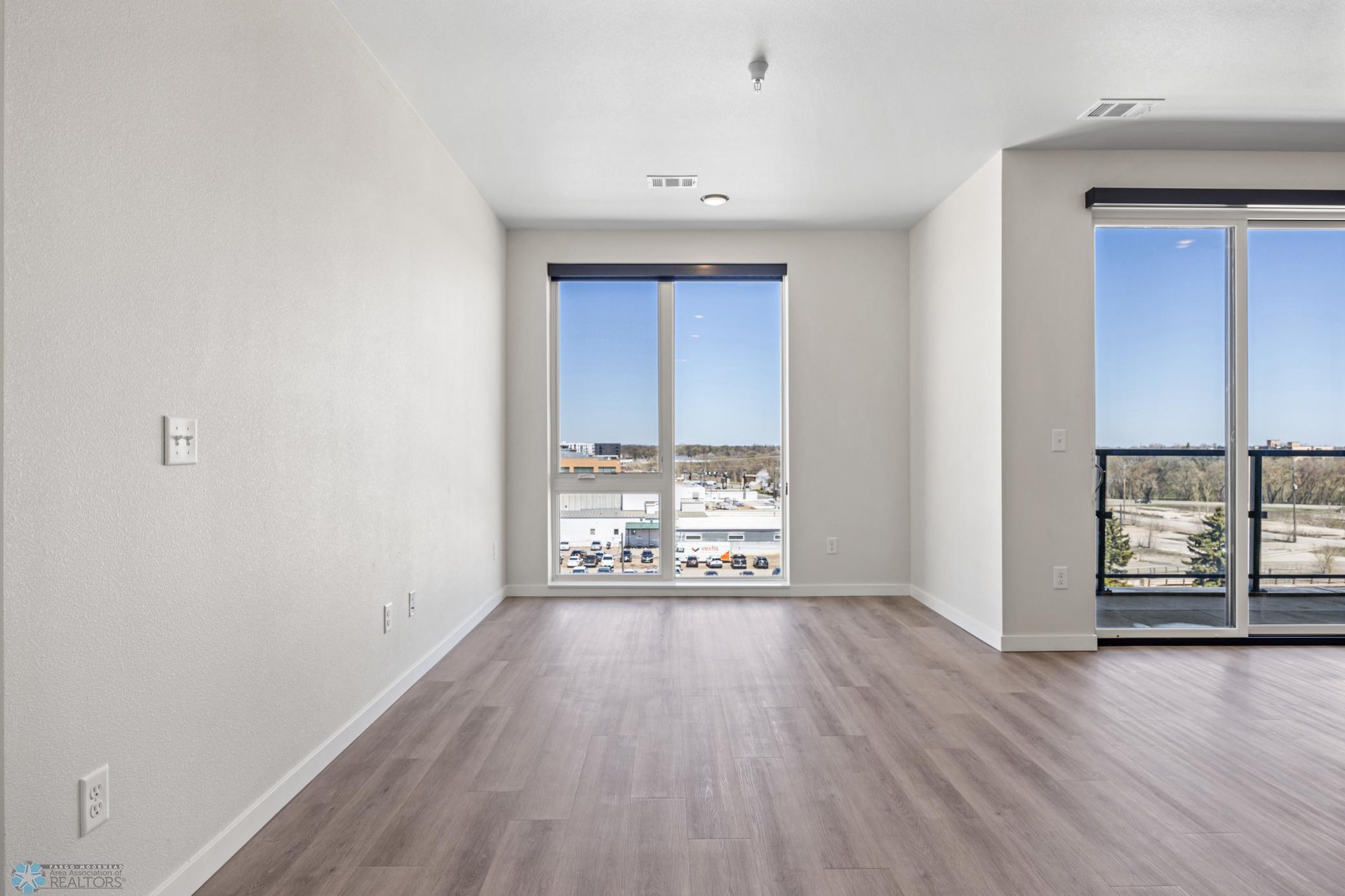 Fargo, North Dakota 58103, United States, 2 Bedrooms Bedrooms, ,2 BathroomsBathrooms,Residential,Active,122448