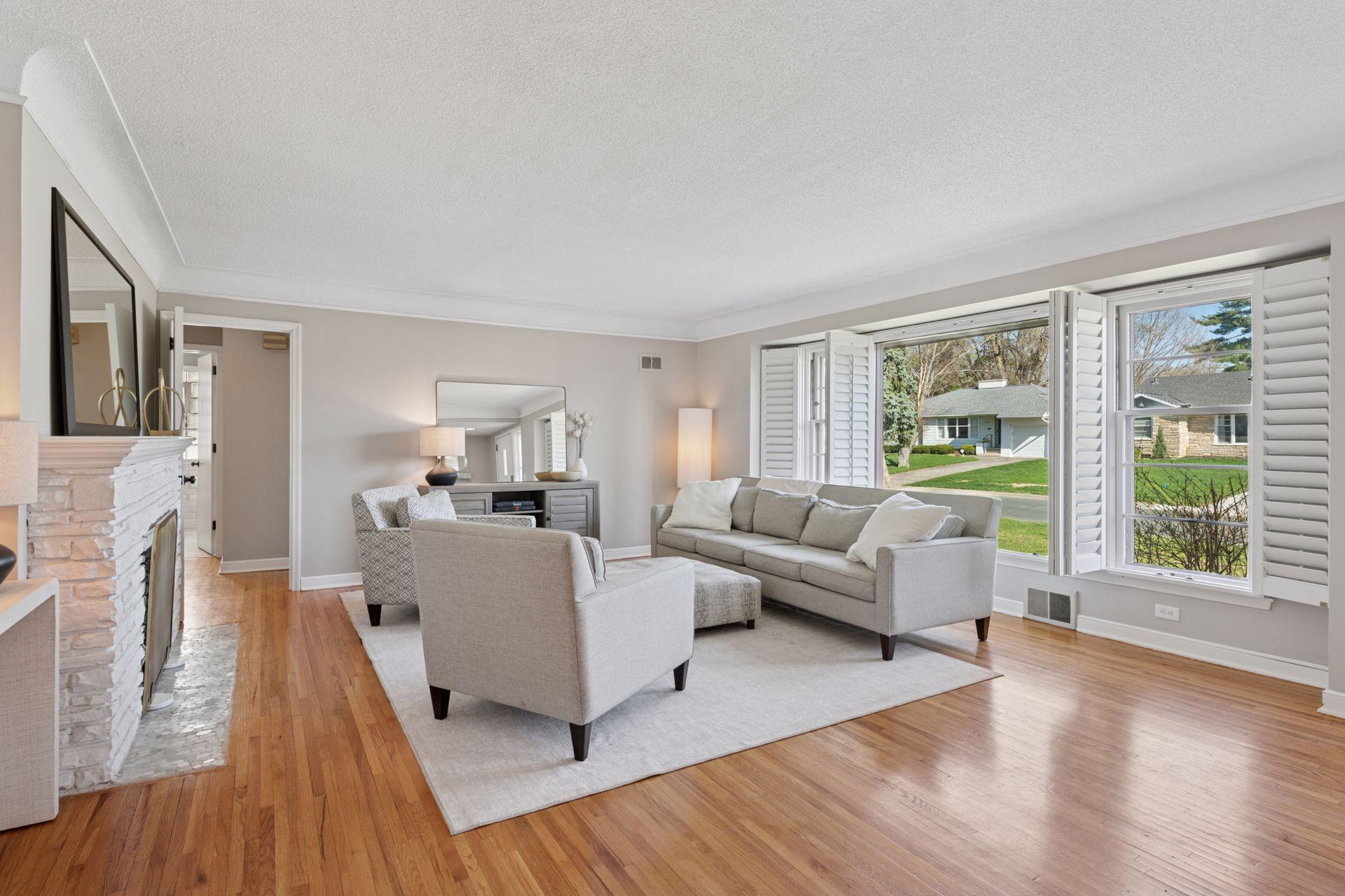 5033 Richmond Drive, Edina, Minnesota image 3