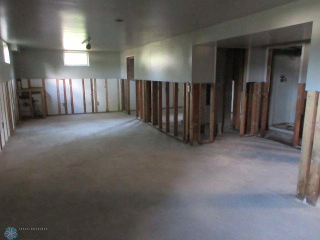 Jamestown, North Dakota 58401, United States, 2 Bedrooms Bedrooms, ,2 BathroomsBathrooms,Residential,Active,186008