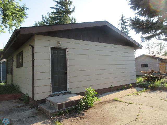 Jamestown, North Dakota 58401, United States, 2 Bedrooms Bedrooms, ,2 BathroomsBathrooms,Residential,Active,186008