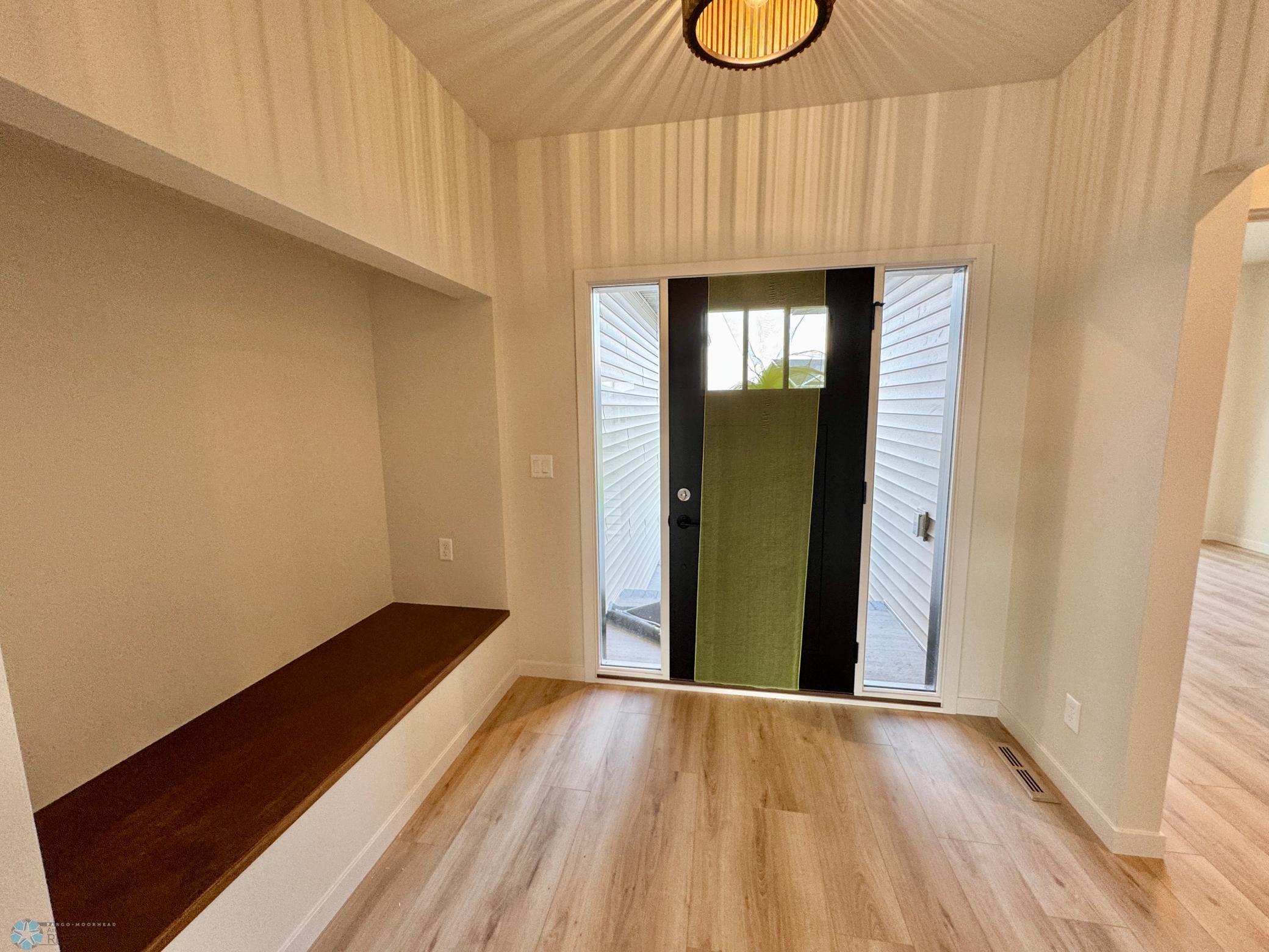 West Fargo, North Dakota 58078, United States, 5 Bedrooms Bedrooms, ,3 BathroomsBathrooms,Residential,Pending,193361