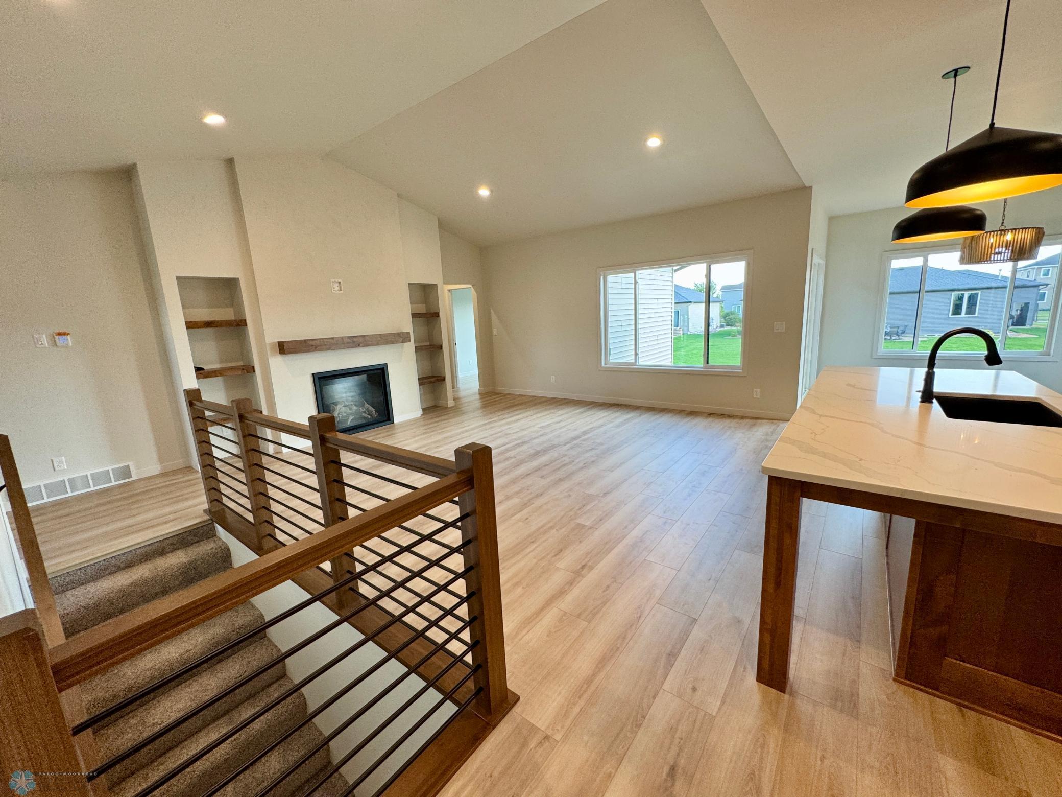 West Fargo, North Dakota 58078, United States, 5 Bedrooms Bedrooms, ,3 BathroomsBathrooms,Residential,Pending,193361