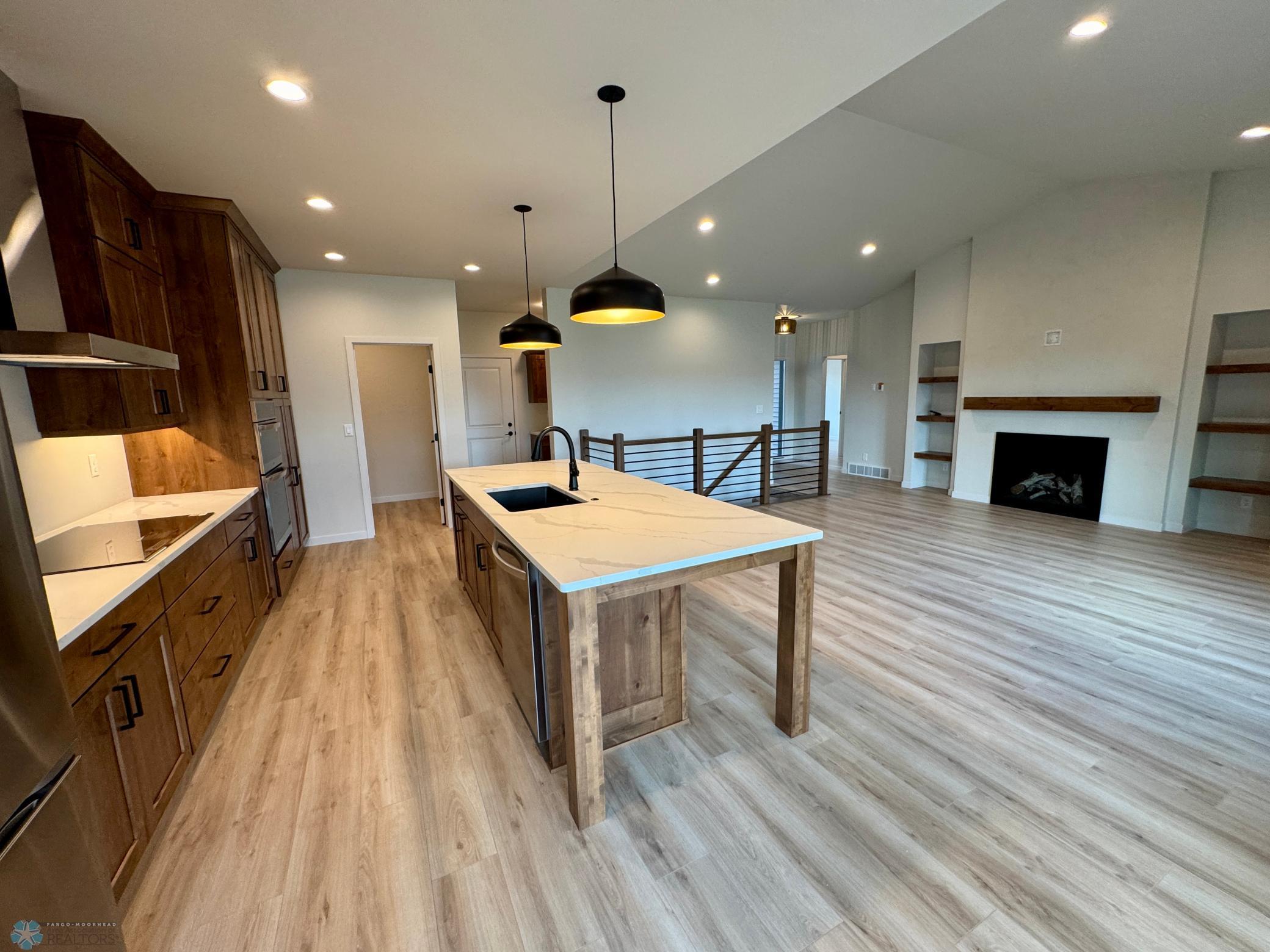 West Fargo, North Dakota 58078, United States, 5 Bedrooms Bedrooms, ,3 BathroomsBathrooms,Residential,Pending,193361