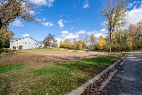 Vacant Land For Sale - TBD Pine Street<br/> New London, MN 56273