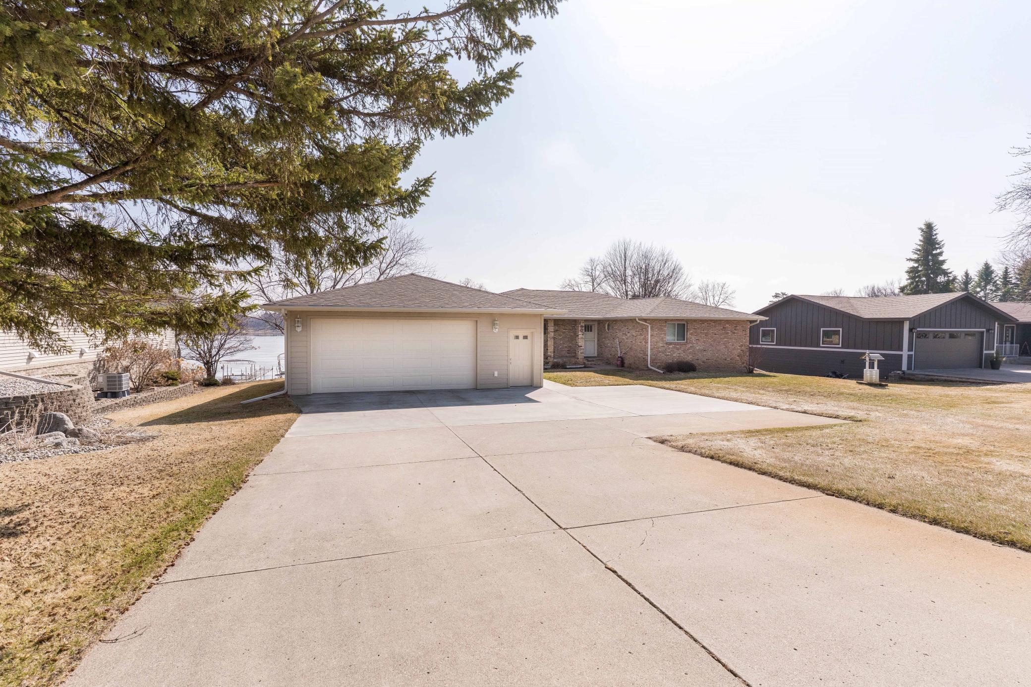 1802 Connell Drive, Fergus Falls, Minnesota image 2