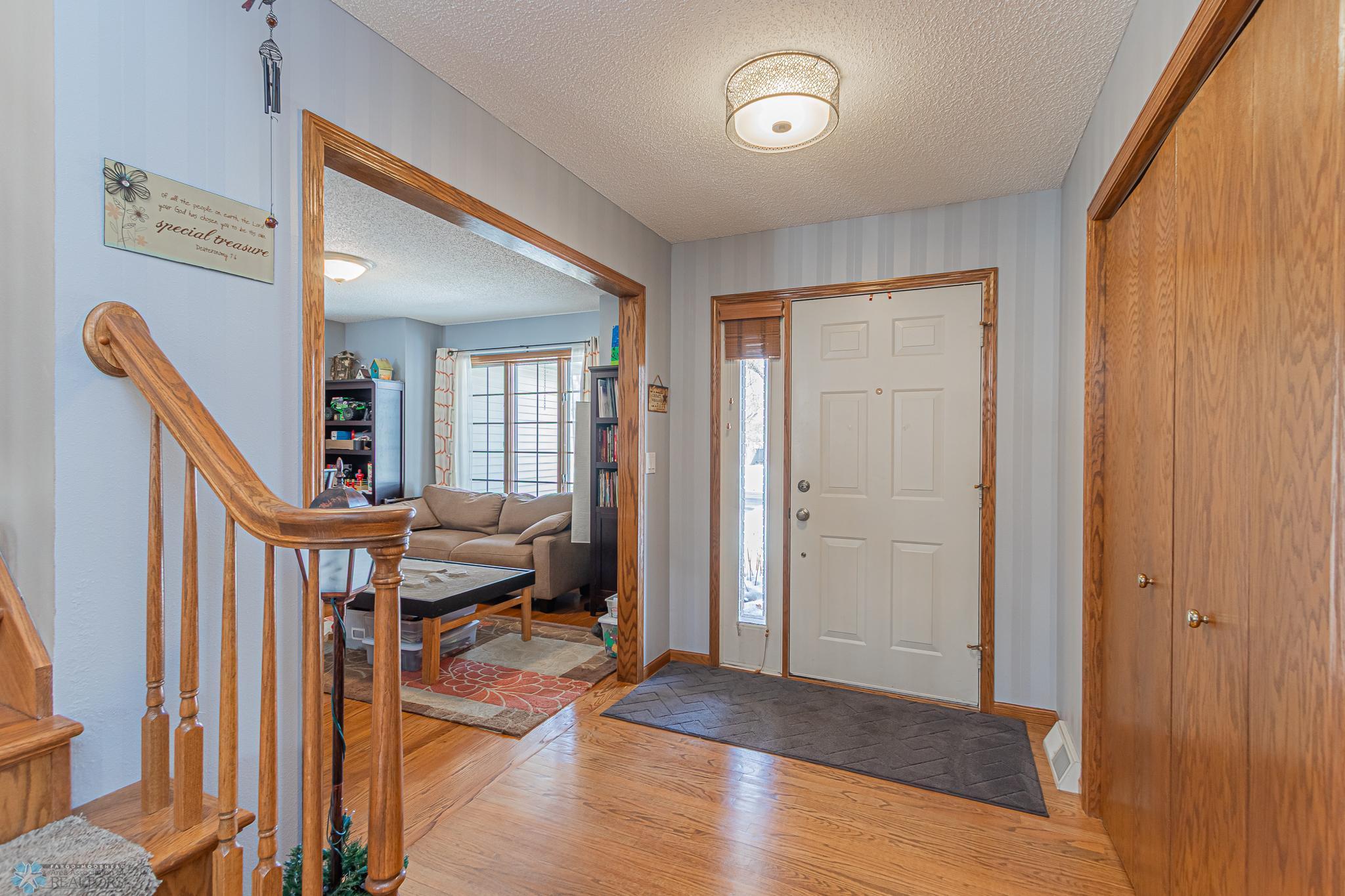 3327 River Drive, Fargo, North Dakota image 2
