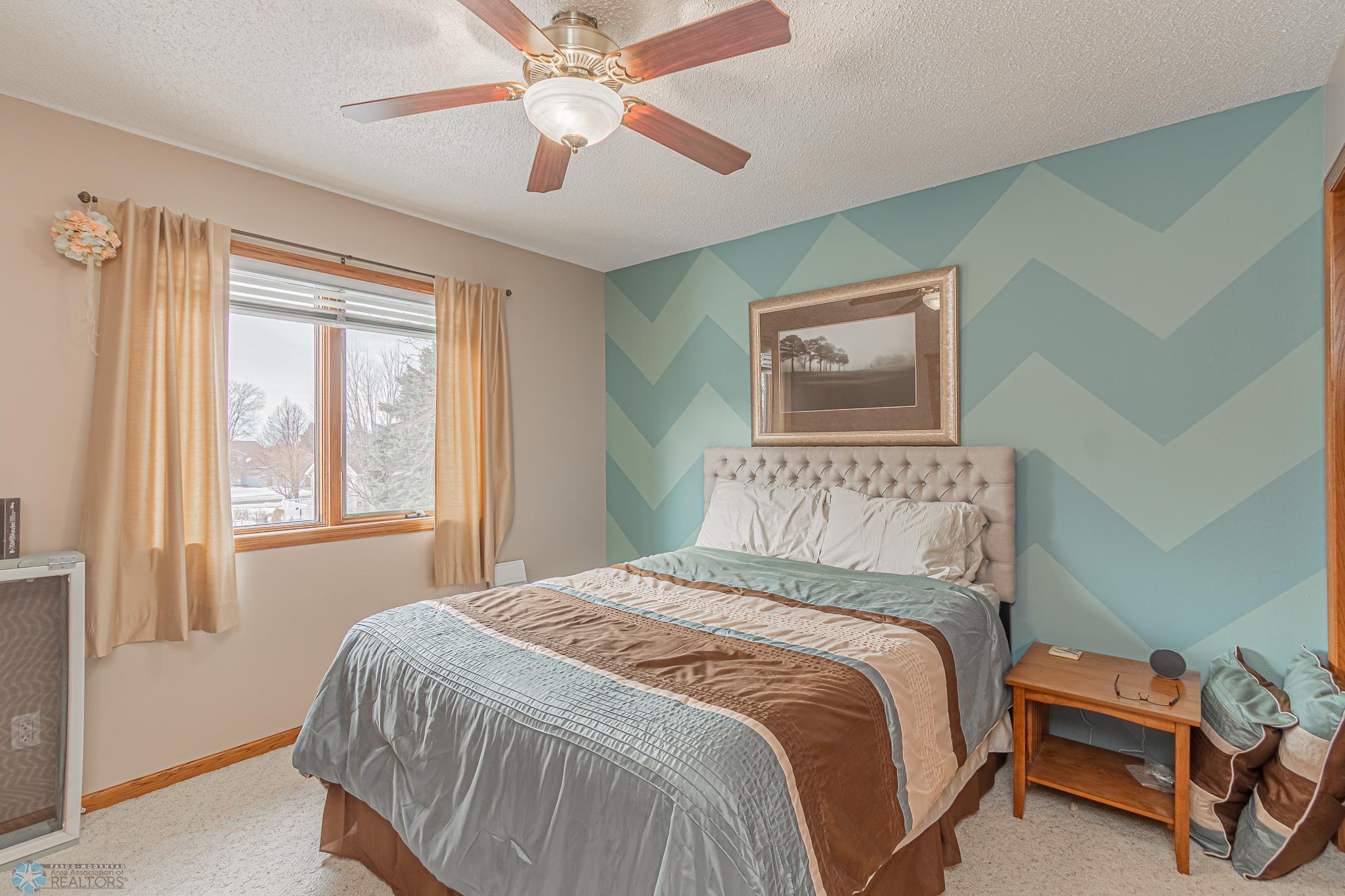 3327 River Drive, Fargo, North Dakota image 22