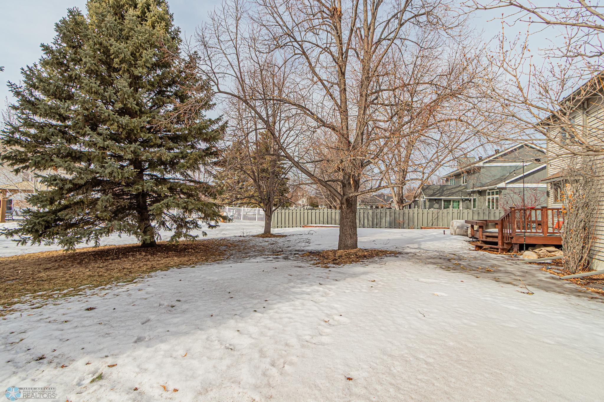 3327 River Drive, Fargo, North Dakota image 37