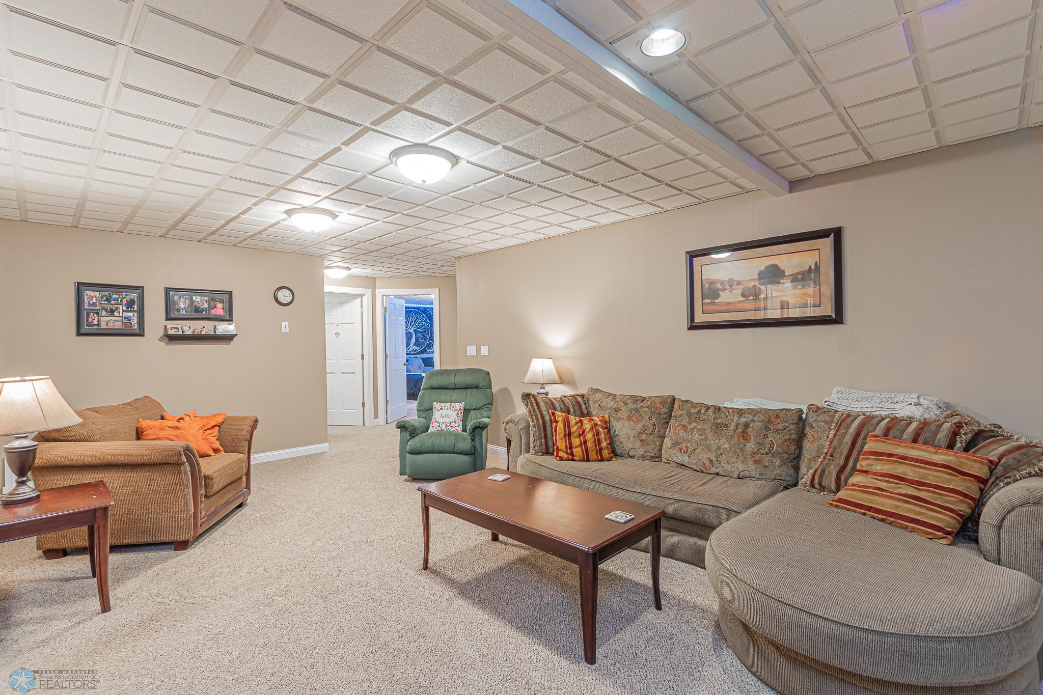 3327 River Drive, Fargo, North Dakota image 26