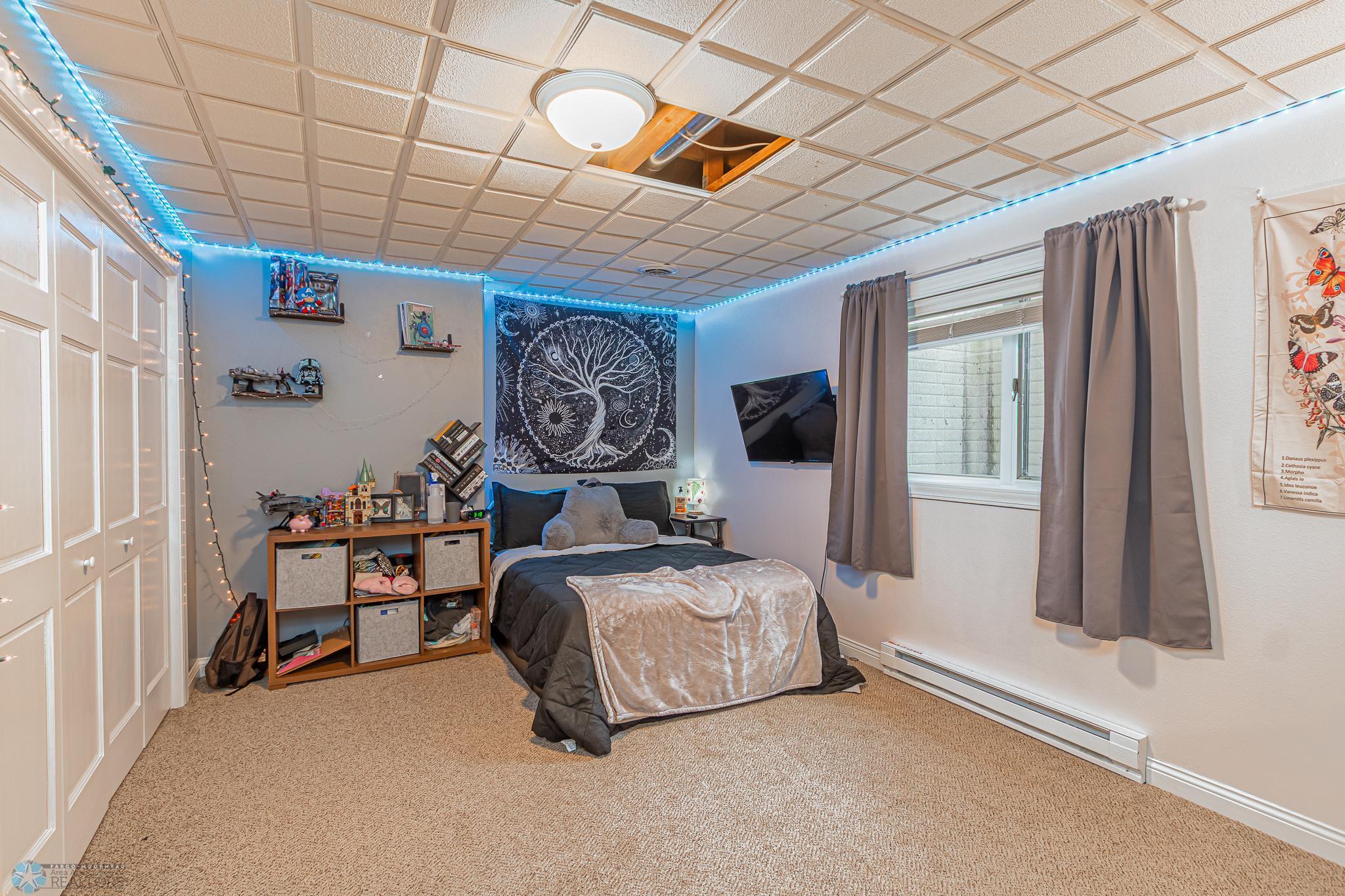 3327 River Drive, Fargo, North Dakota image 30