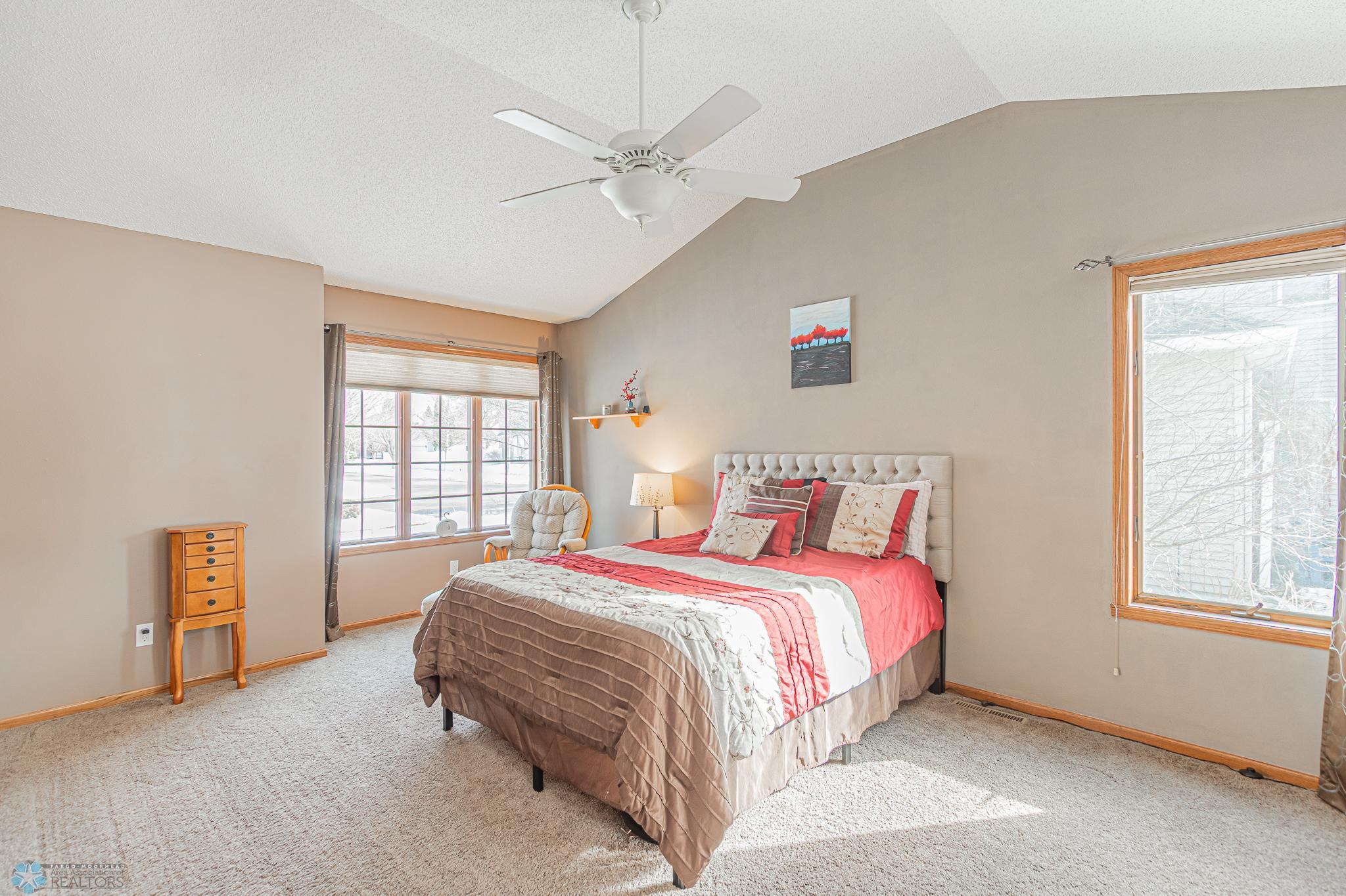 3327 River Drive, Fargo, North Dakota image 14