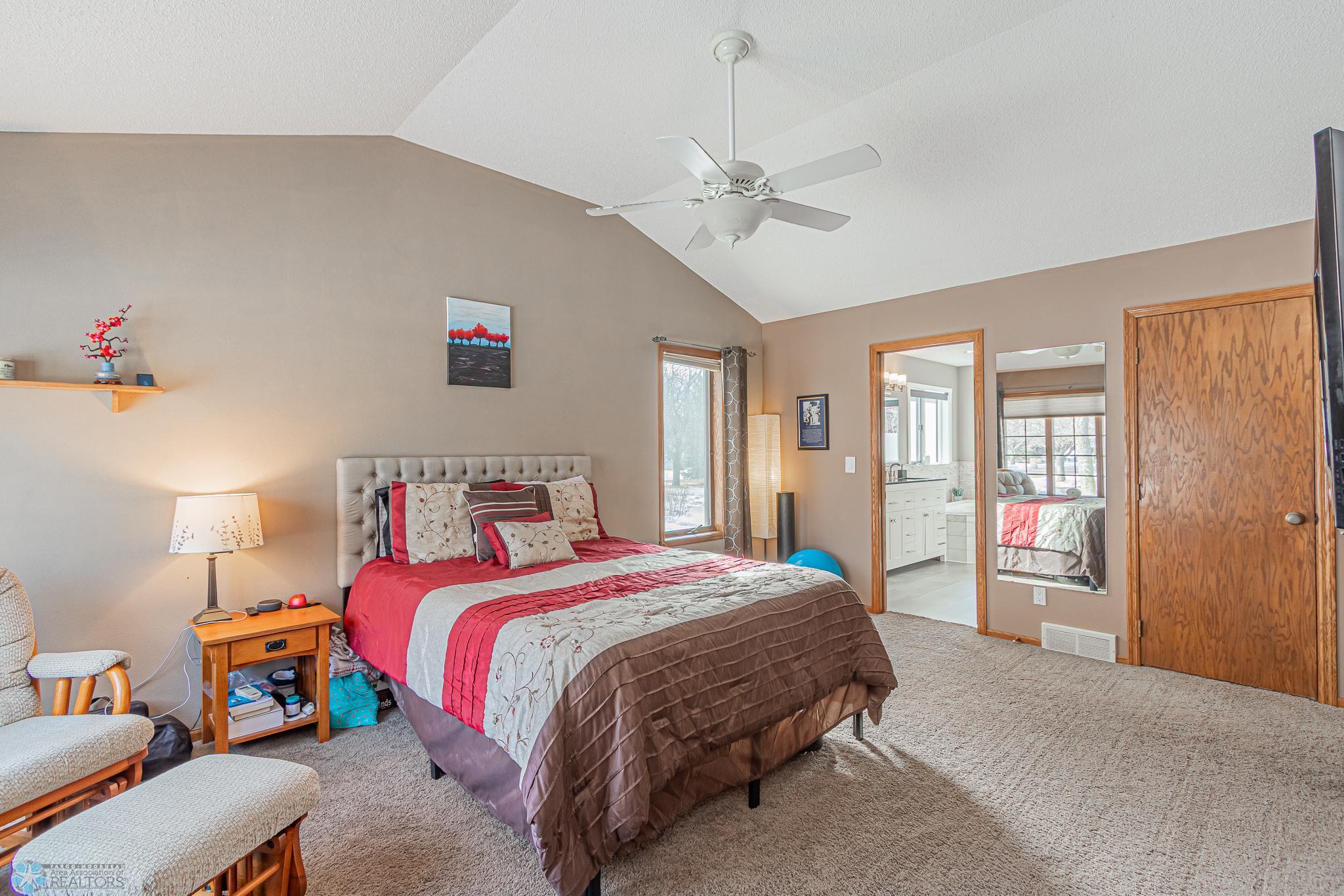 3327 River Drive, Fargo, North Dakota image 15