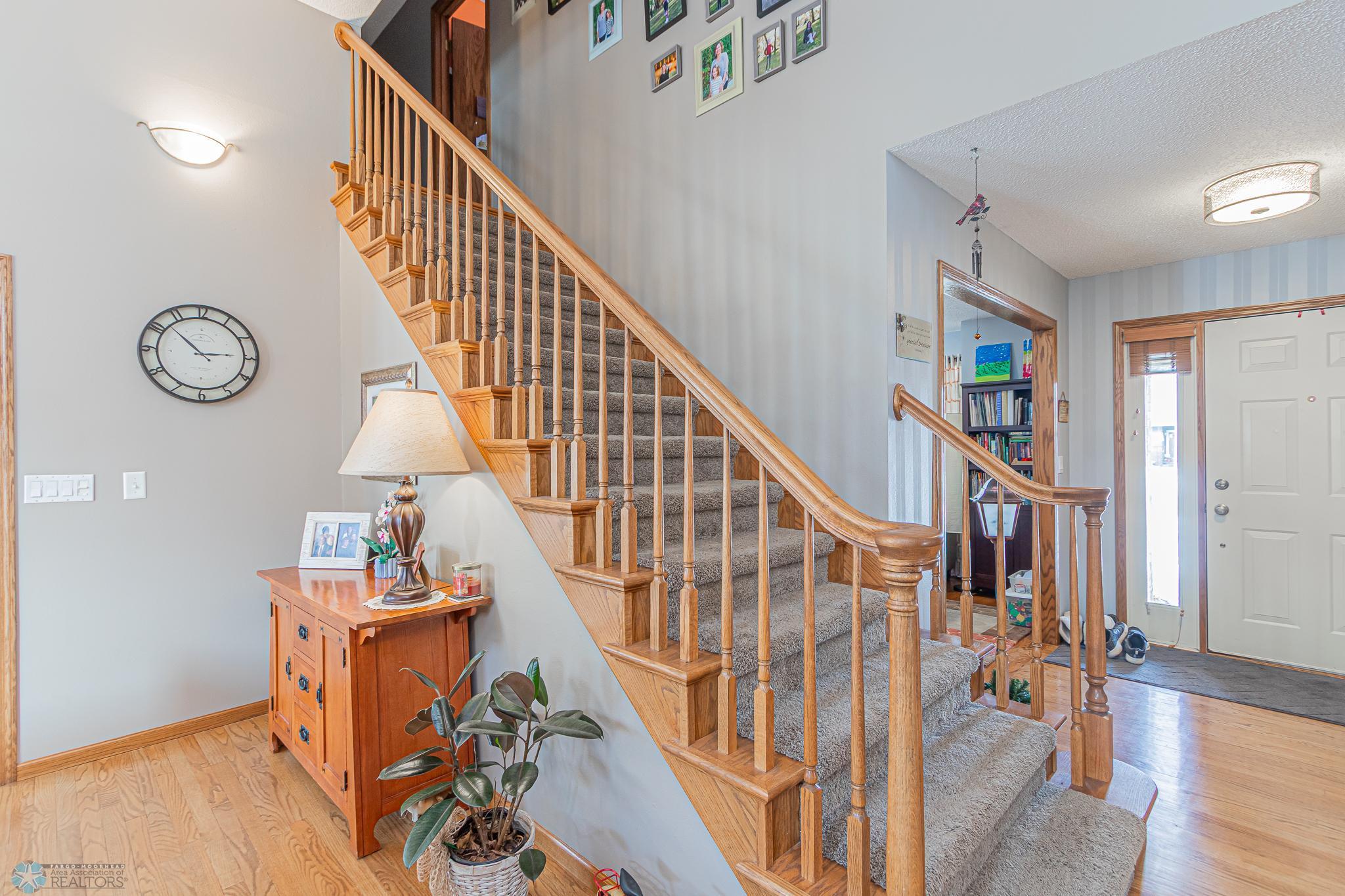3327 River Drive, Fargo, North Dakota image 4