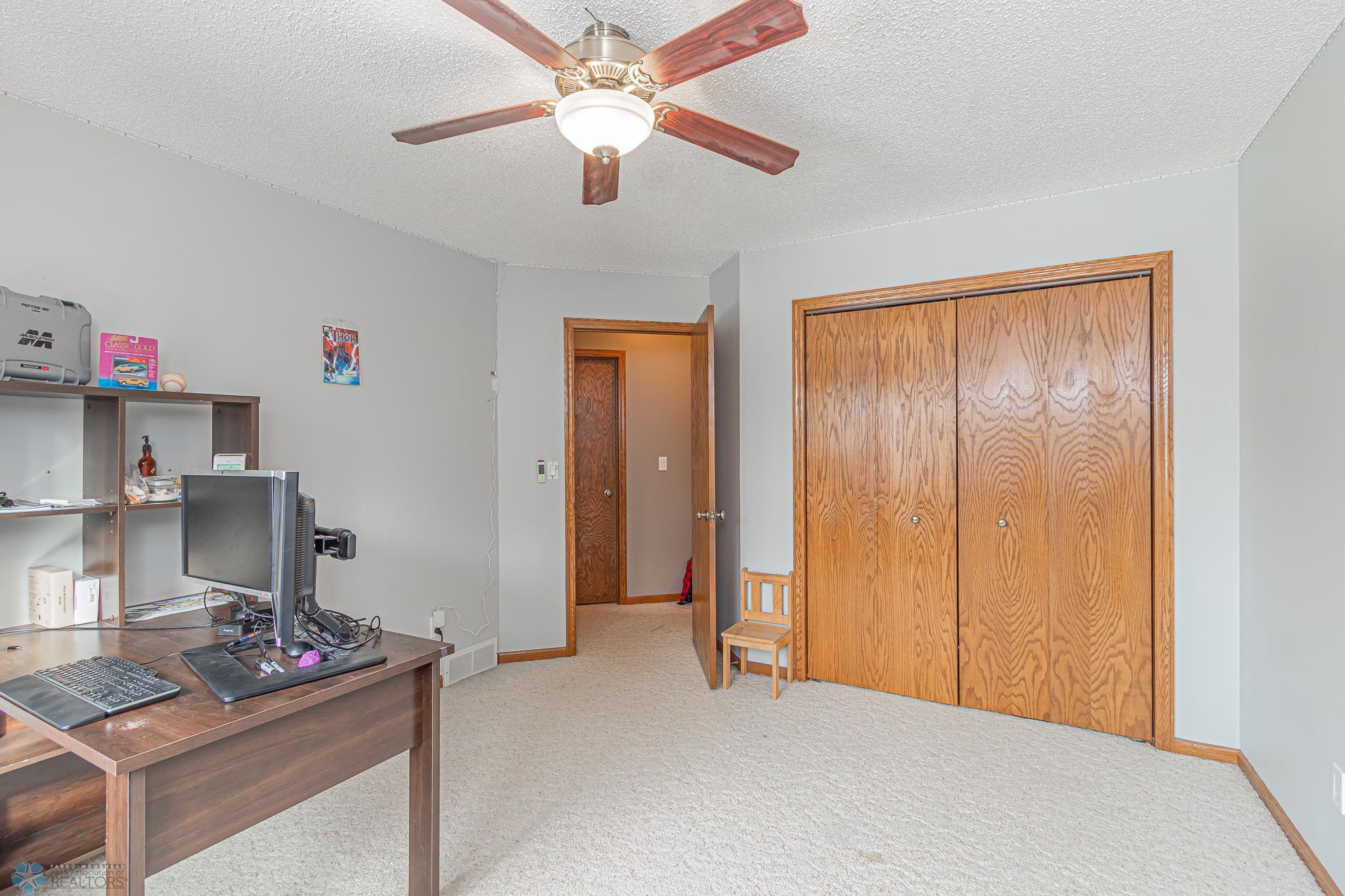 3327 River Drive, Fargo, North Dakota image 19