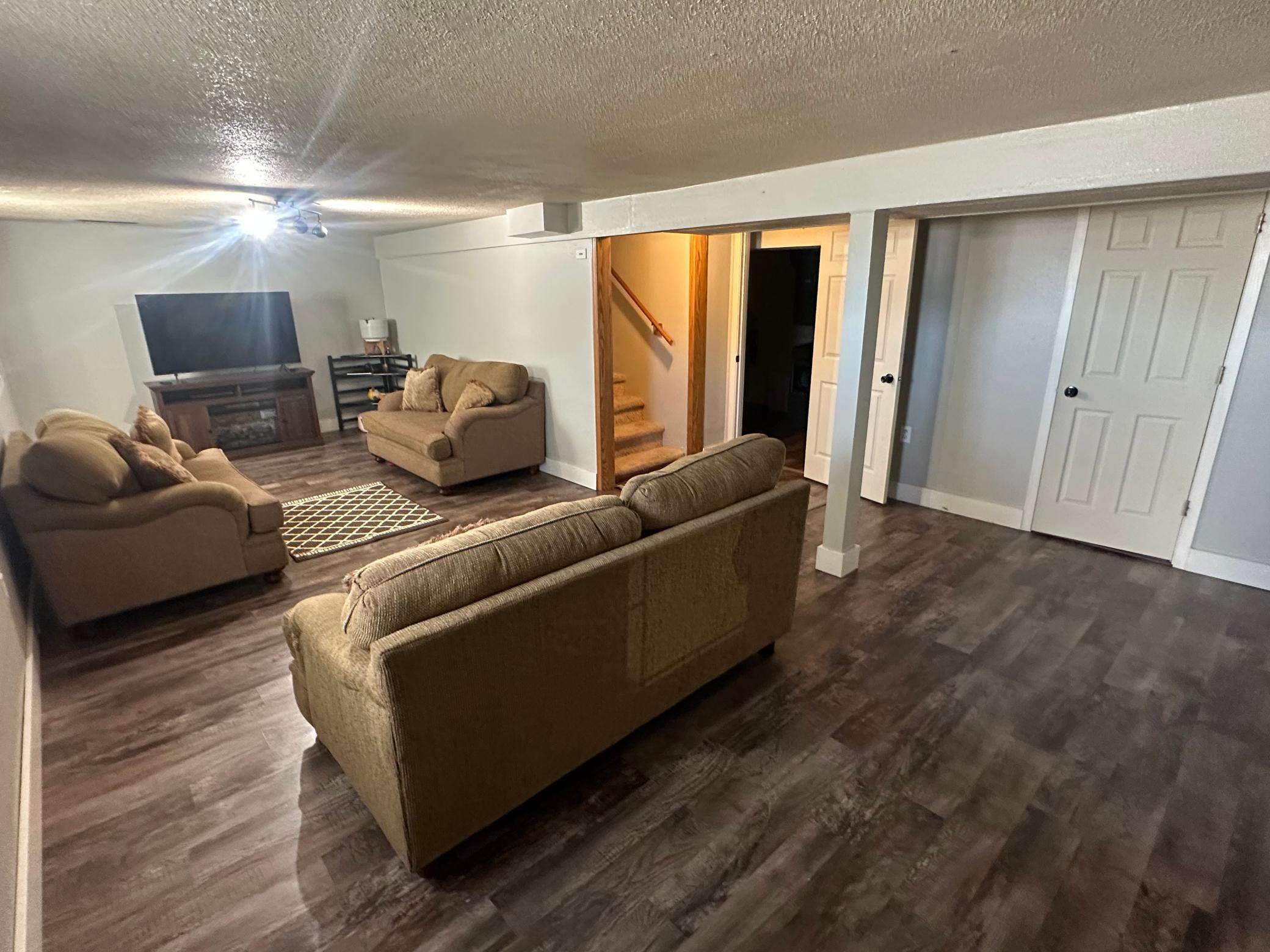 303 Lincoln Street, Warroad, Minnesota image 18