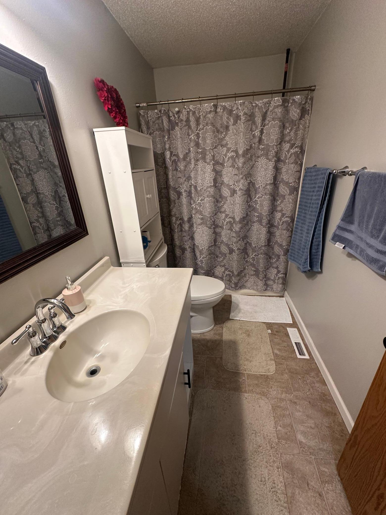 303 Lincoln Street, Warroad, Minnesota image 12