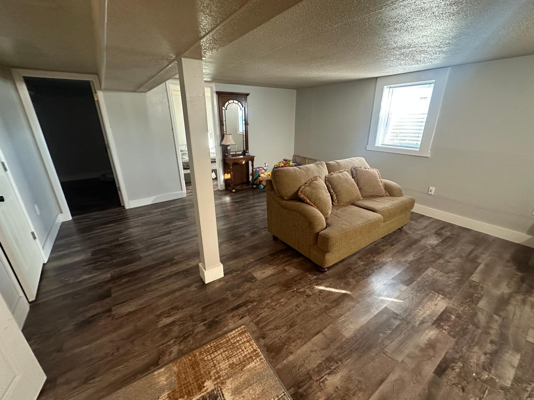 303 Lincoln Street, Warroad, Minnesota image 16