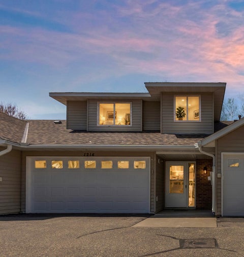 Townhouse For Sale - 1214 Island Drive<br/> Washington County, Forest Lake, MN 55025