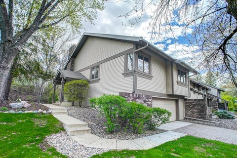 Townhouse For Sale - 9222 Decatur Avenue<br/> Minneapolis, MN 55438