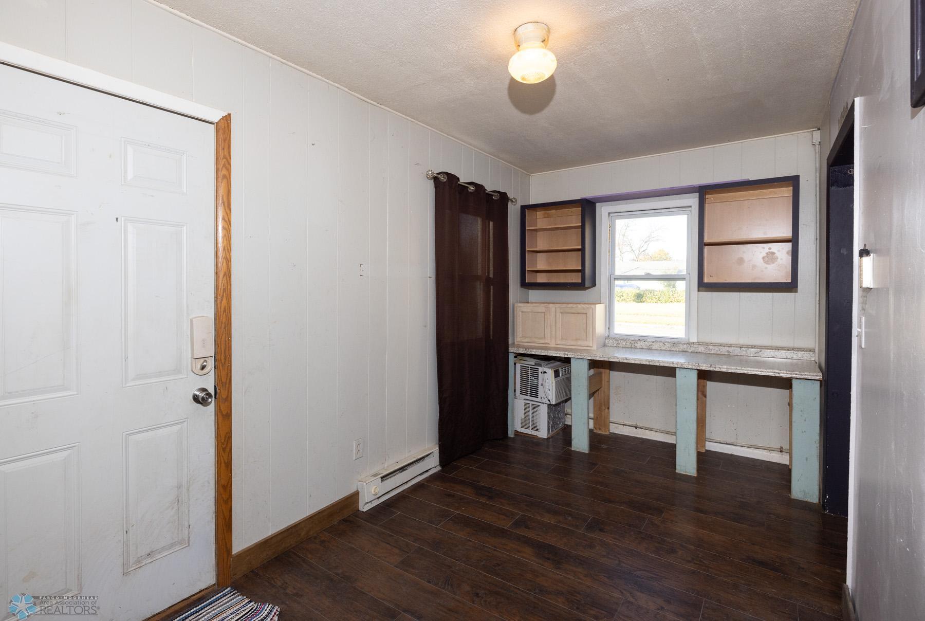 222 6th Street, Hillsboro, North Dakota image 14