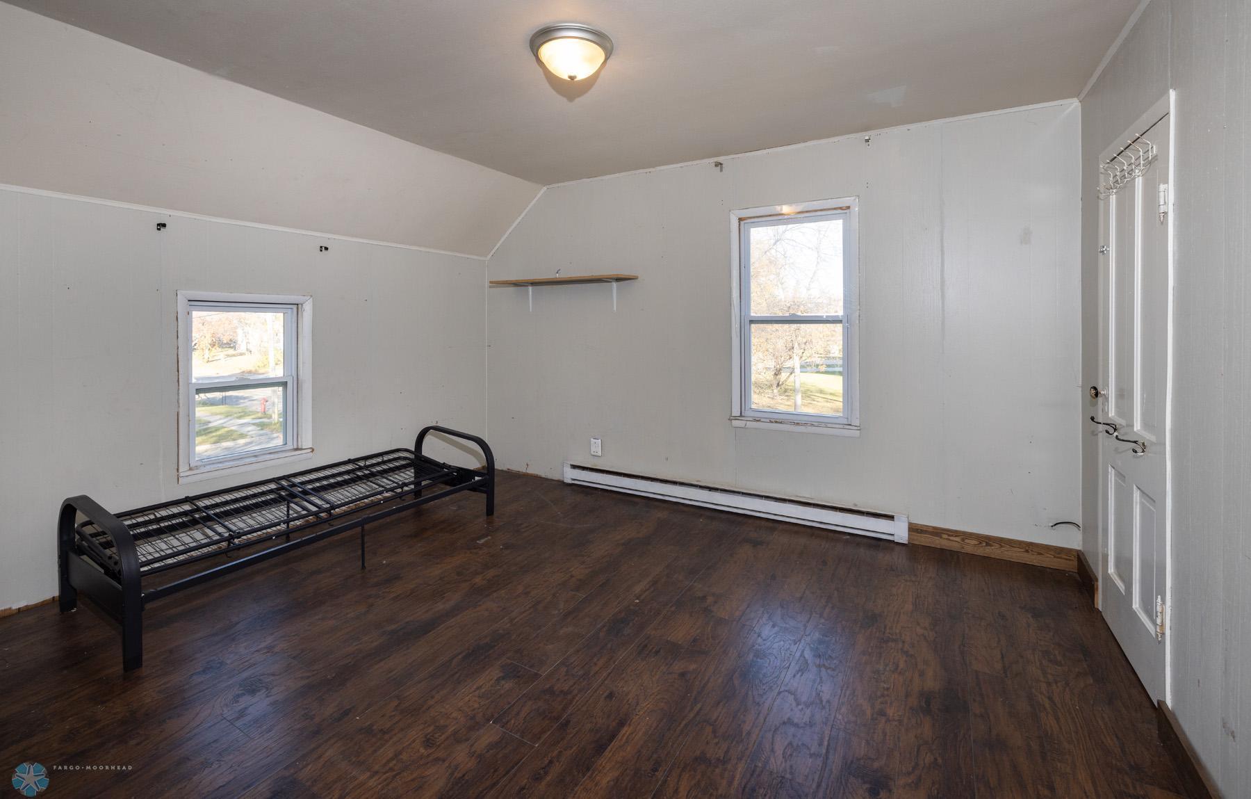 222 6th Street, Hillsboro, North Dakota image 17