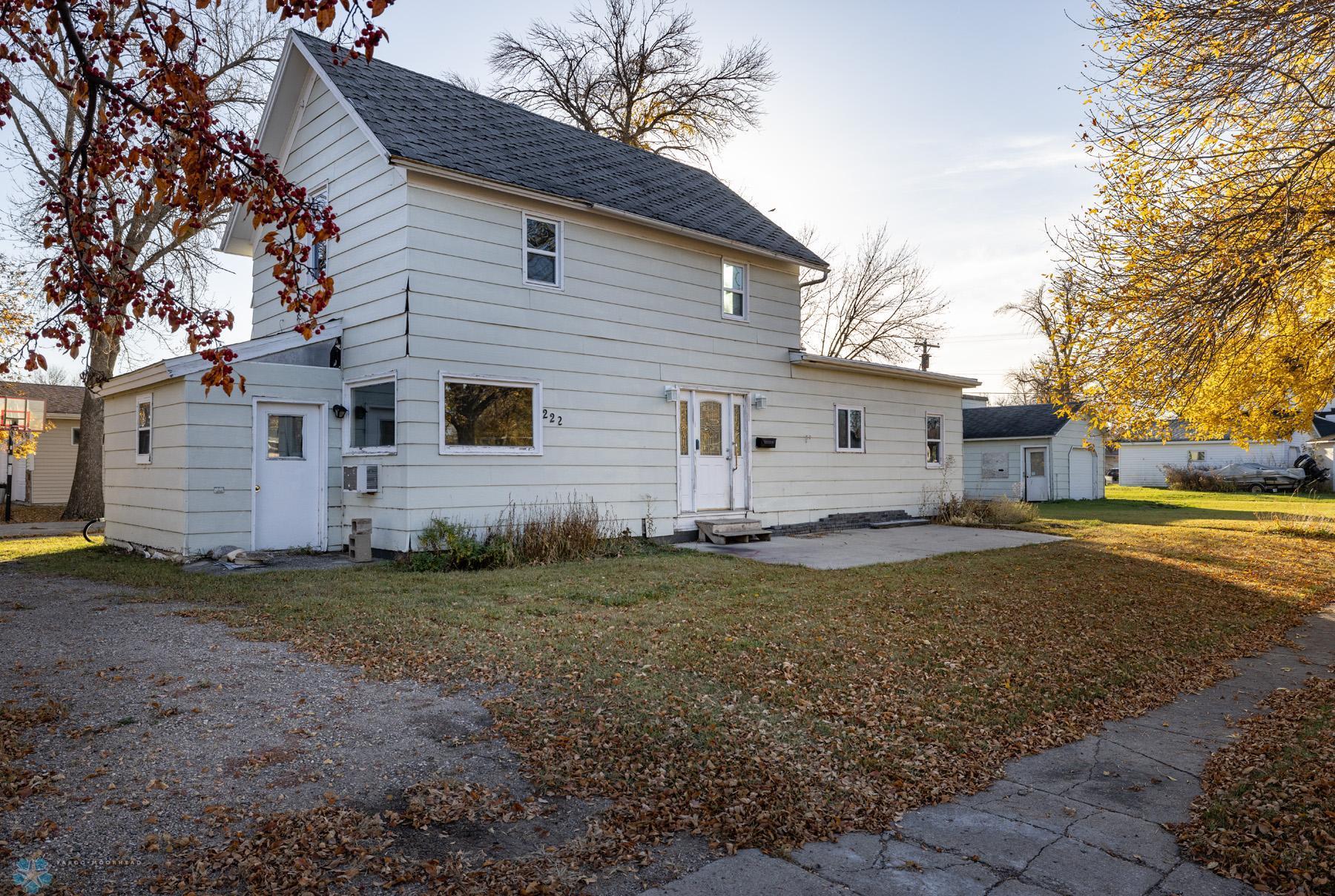 222 6th Street, Hillsboro, North Dakota image 2