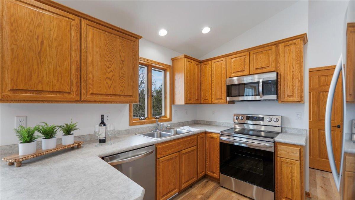 9032 Breezy Circle, Alexandria, Minnesota image 24