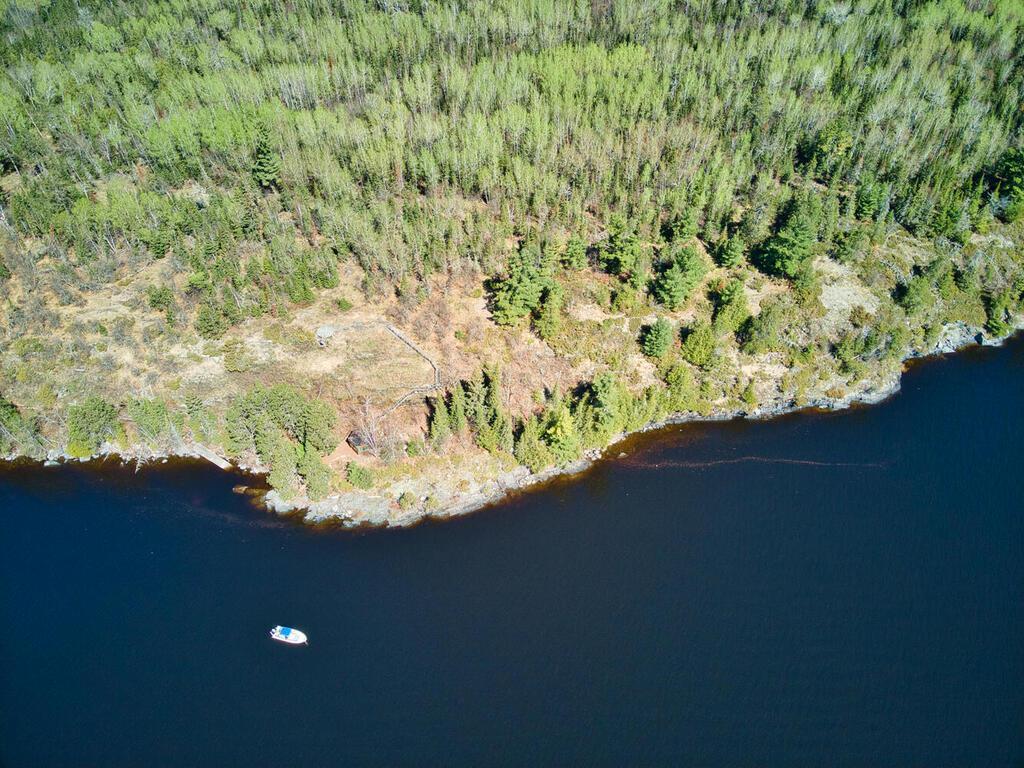 2116 Red Crest Island, International Falls, Minnesota image 5