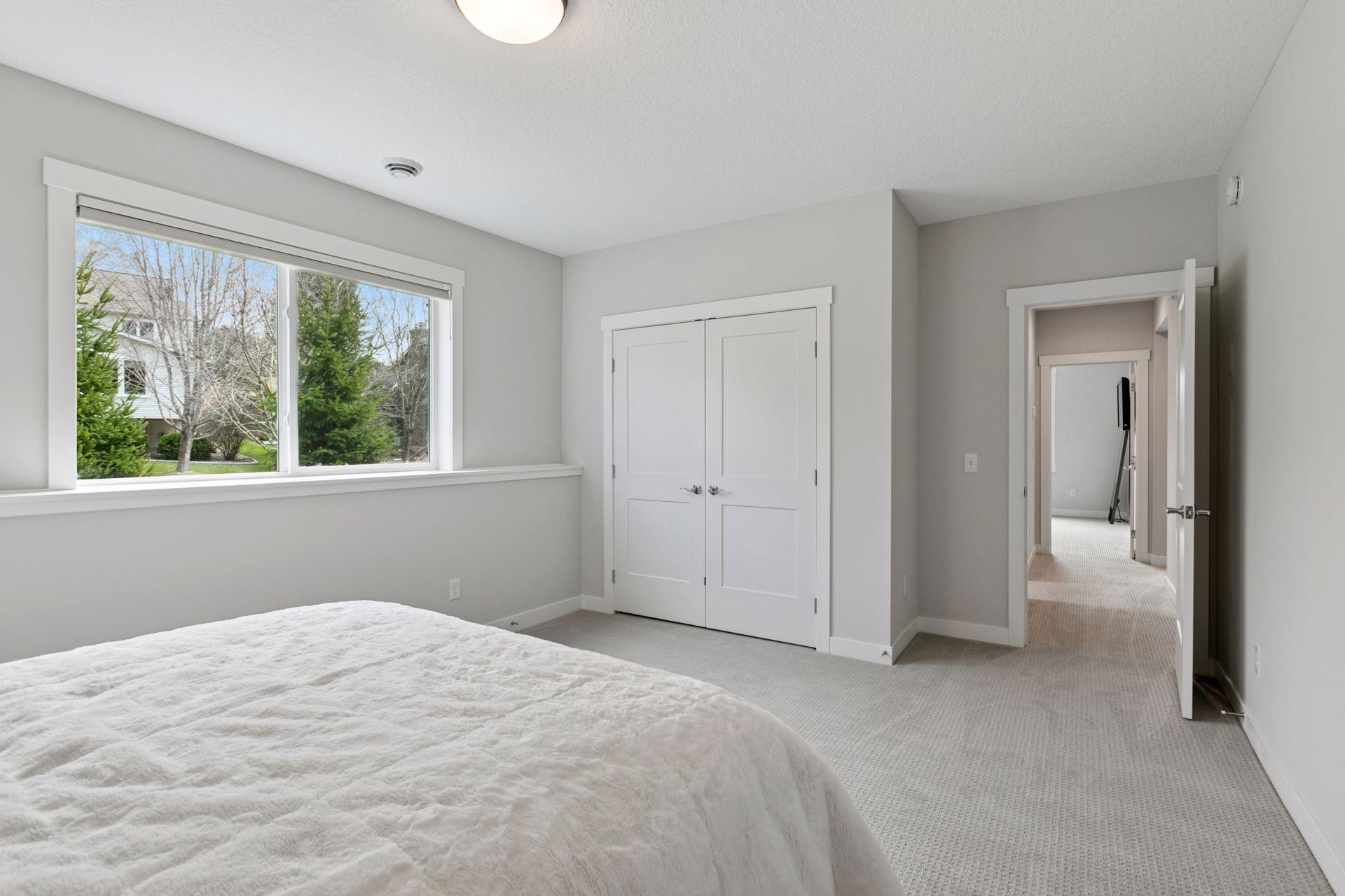 12601 Surrey Street, Eden Prairie, Minnesota image 36