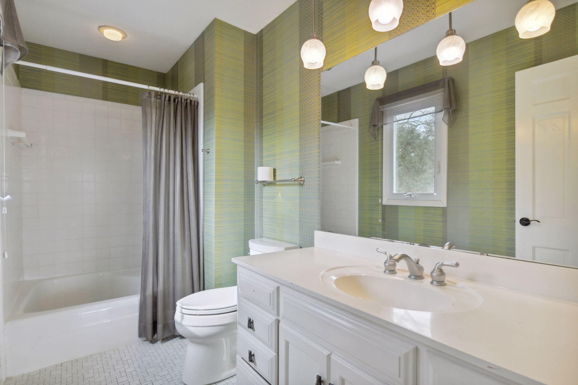 2496 Old Beach Road, Wayzata, Minnesota image 33