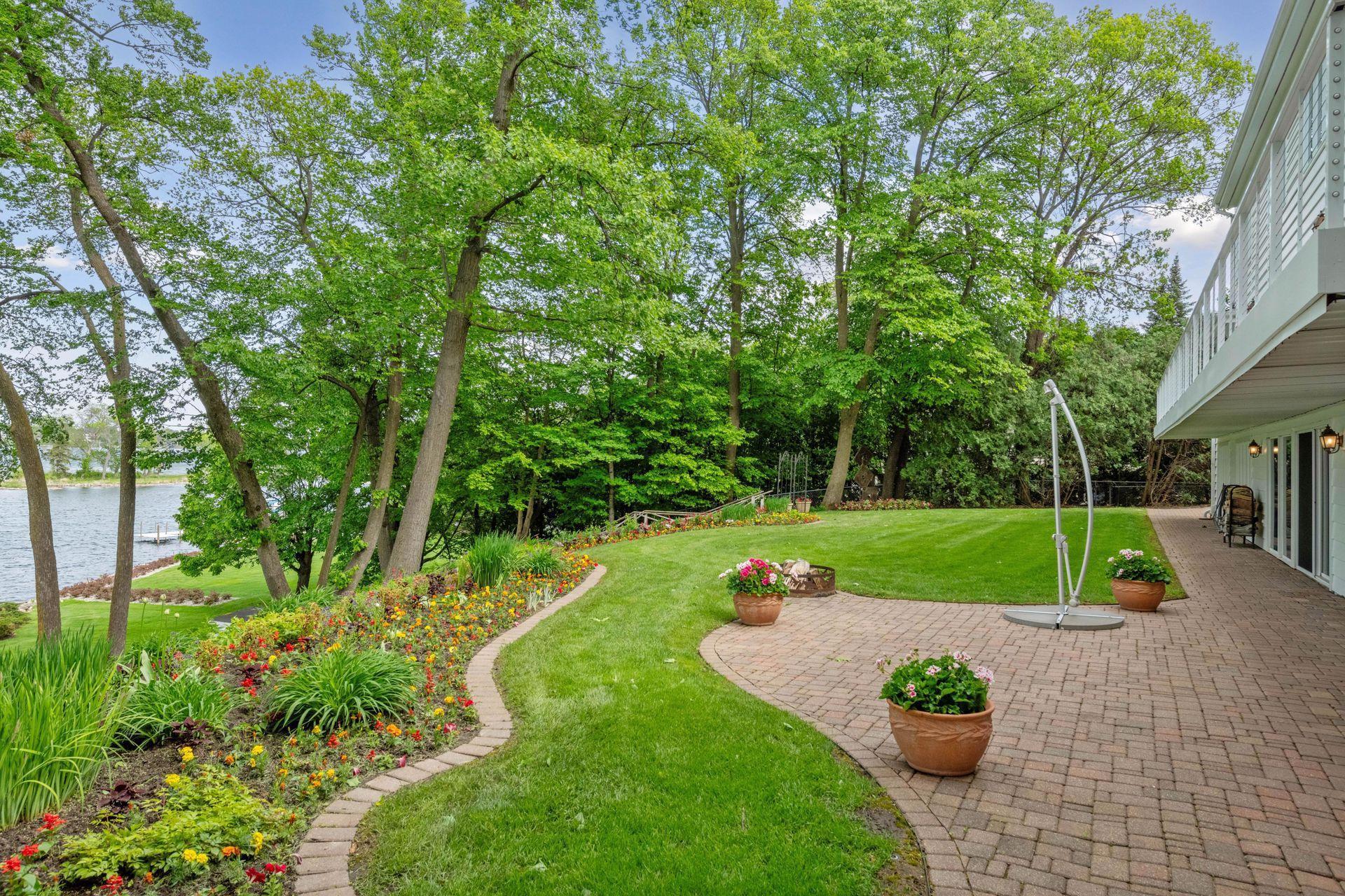 2496 Old Beach Road, Wayzata, Minnesota image 7