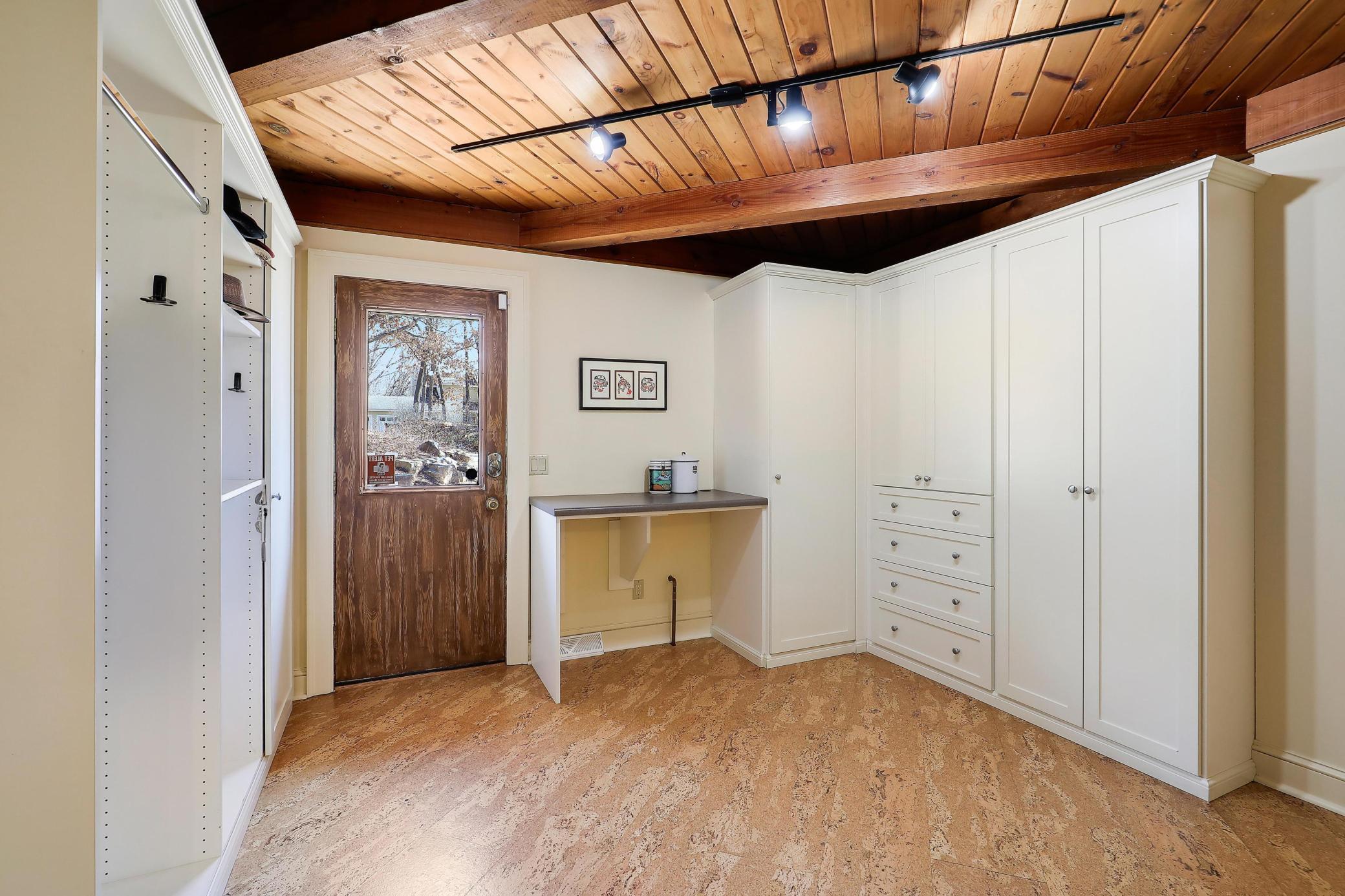 2030 Crosby Road, Wayzata, Minnesota image 13
