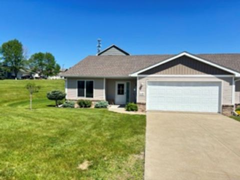Townhouse For Sale - 638 4th Circle Drive<br/> Rice County, Lonsdale, MN 55046