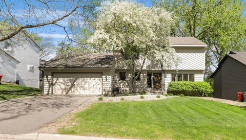 Homes For Sale - 7930 Rhode Island Circle<br/> Hennepin County, Minneapolis, MN 55438